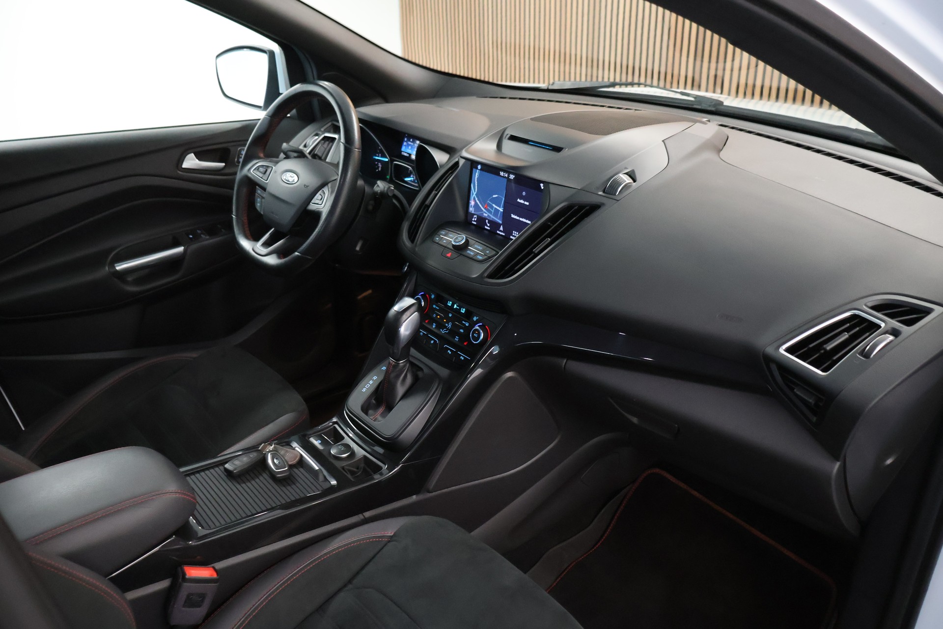 FORD Kuga 2.0 TDCi ST Line High 4WD PowerShift-image-13