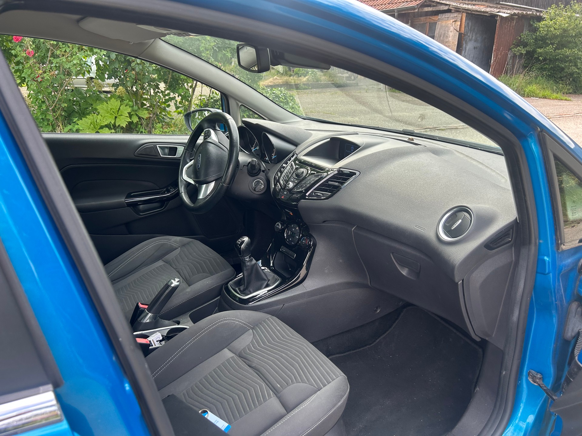 FORD Fiesta 1.0 SCTi Trend-image-9