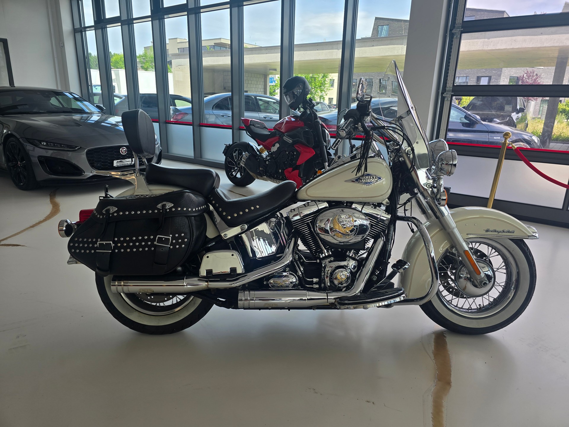 HARLEY-DAVIDSON FLSTC Softail Heritage Classic ABS-image-4