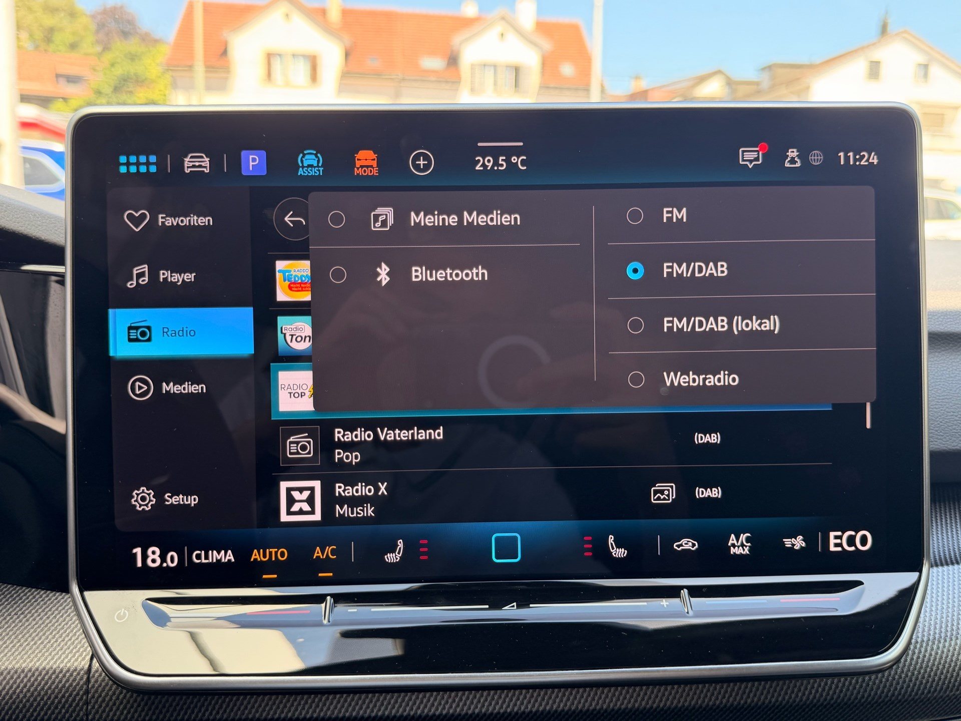 VW Golf VIII 1.5 TSI eHybrid 272 PS GTE *** 5 JAHRE VW GARANTIE & 360° KAMERA ***-image-20