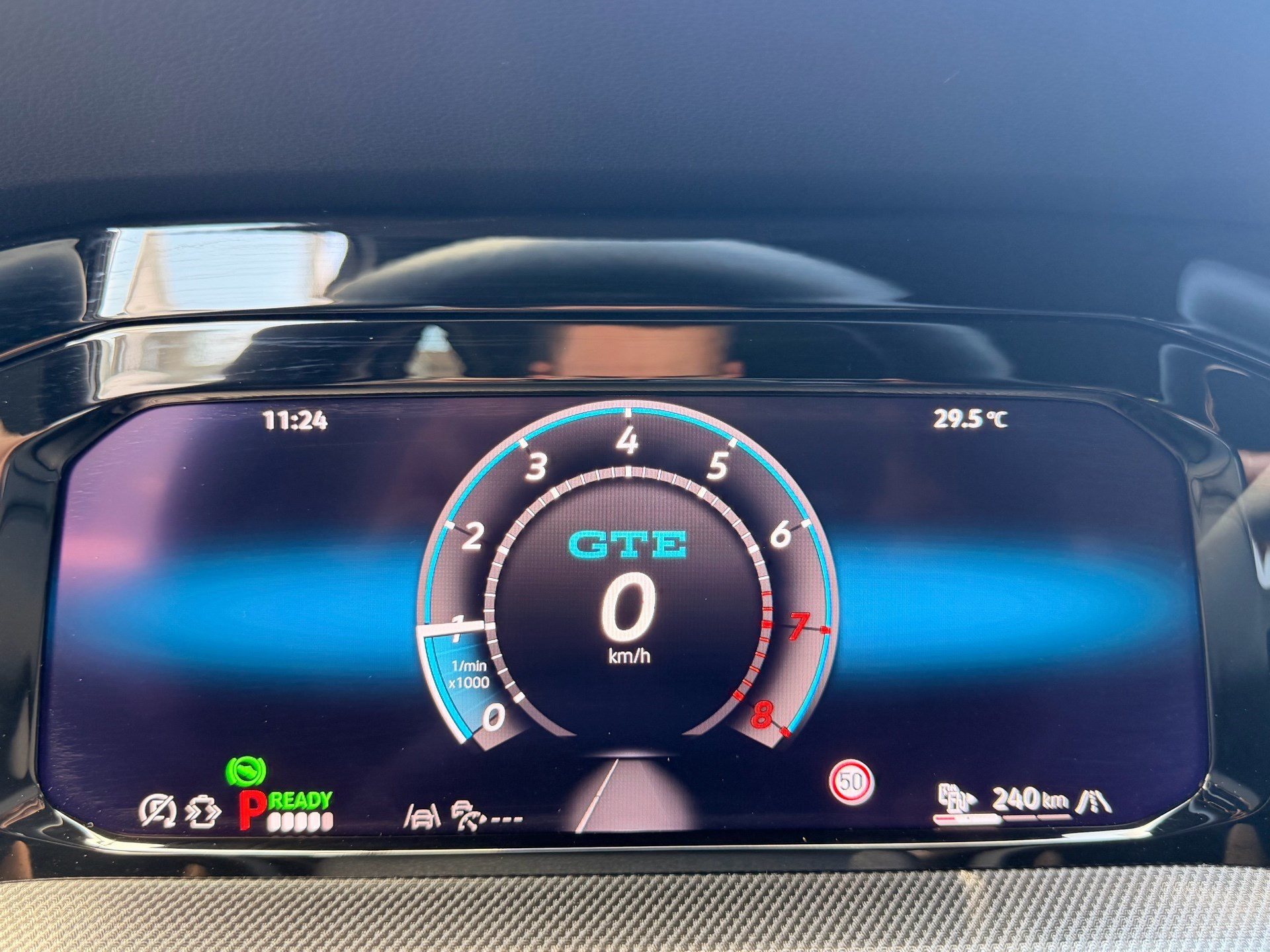VW Golf VIII 1.5 TSI eHybrid 272 PS GTE *** 5 JAHRE VW GARANTIE & 360° KAMERA ***-image-10