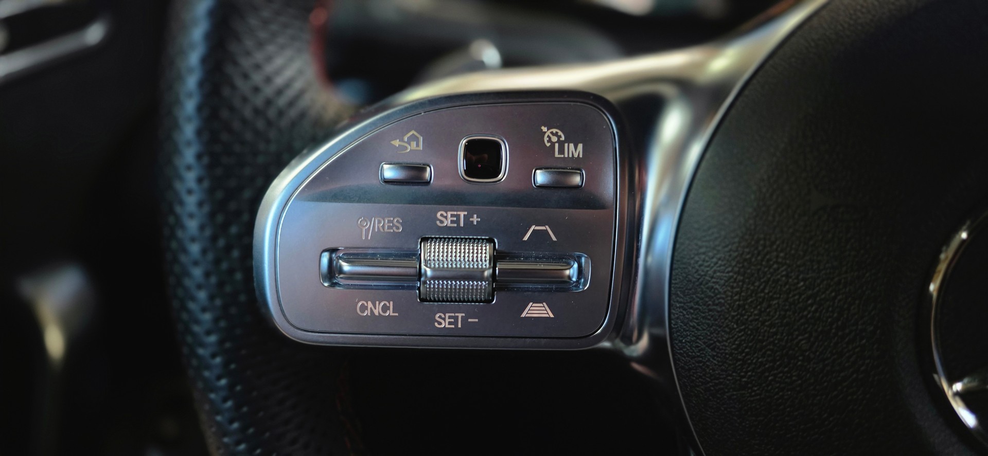 MERCEDES-BENZ CLA 250 4Matic AMG Line 7G-DCT *360°Kamera*Spurhalte-&Bremsassistent*Ambiente*Sitzheizung*-image-14