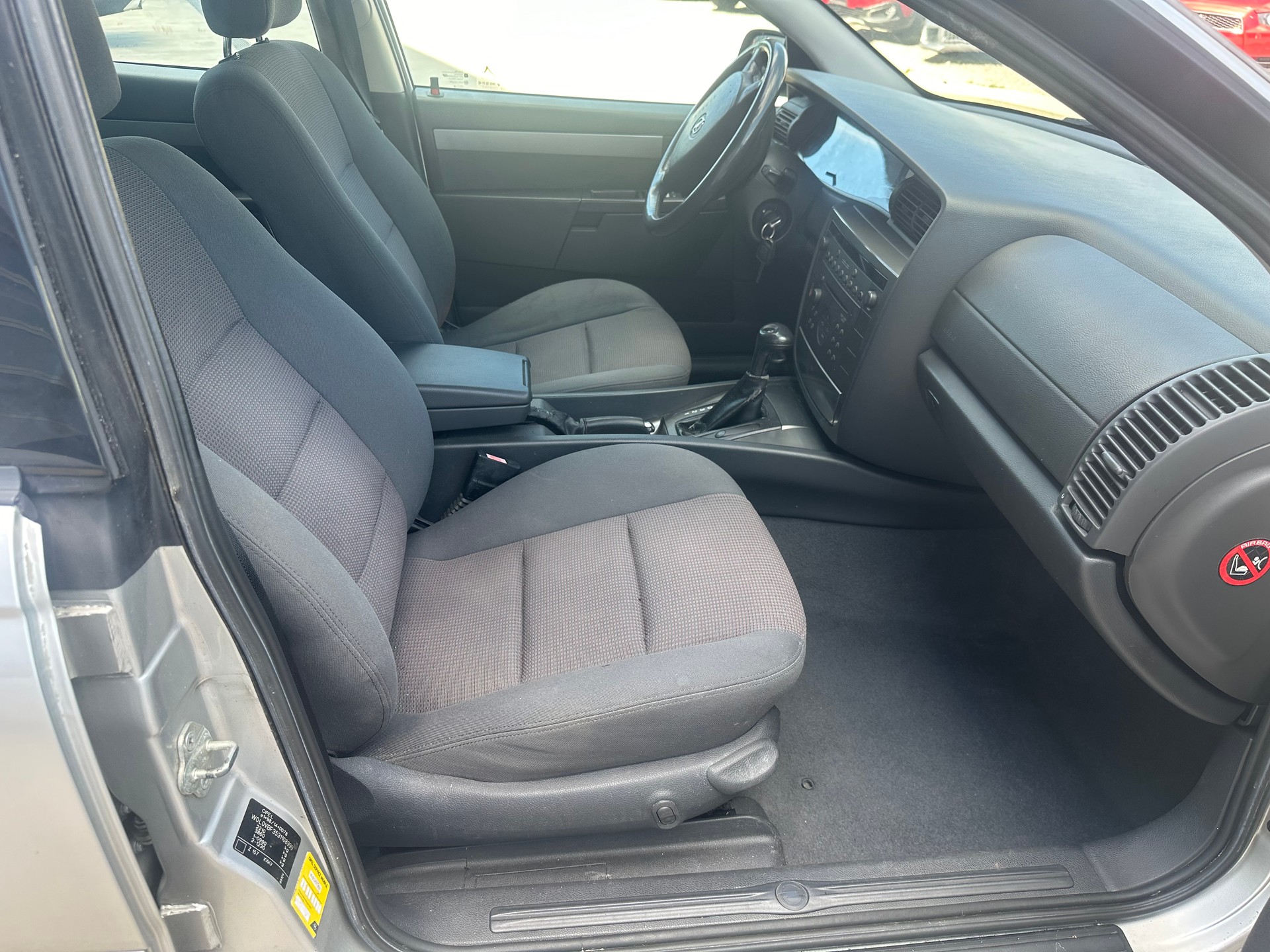 OPEL Omega 2.2i 16V Limited-image-8