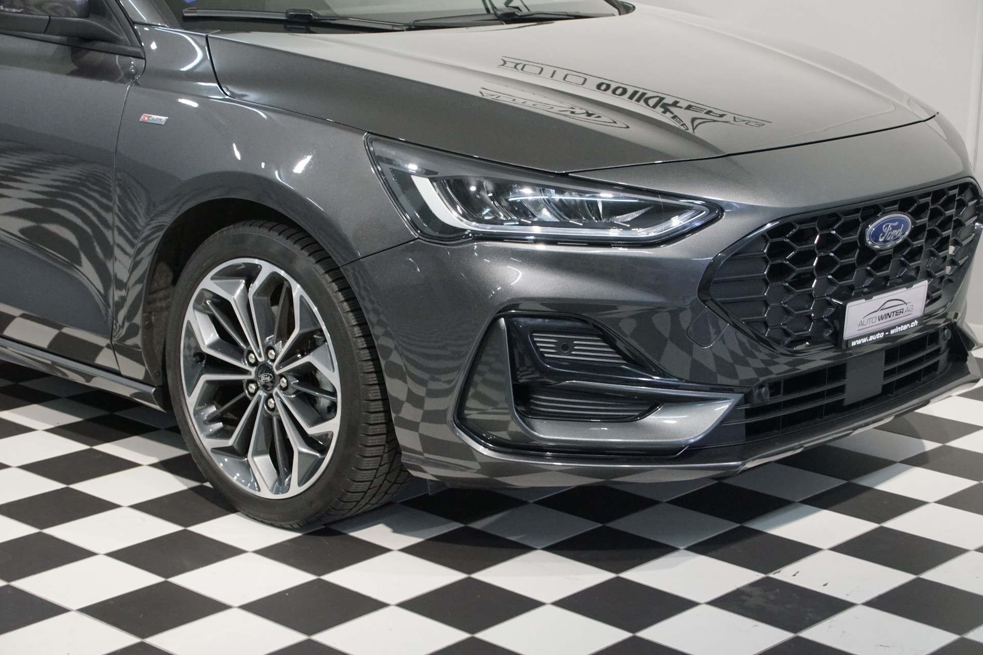 FORD Focus 1.0 MHEV ST-Line X Automat-showroom-element-3