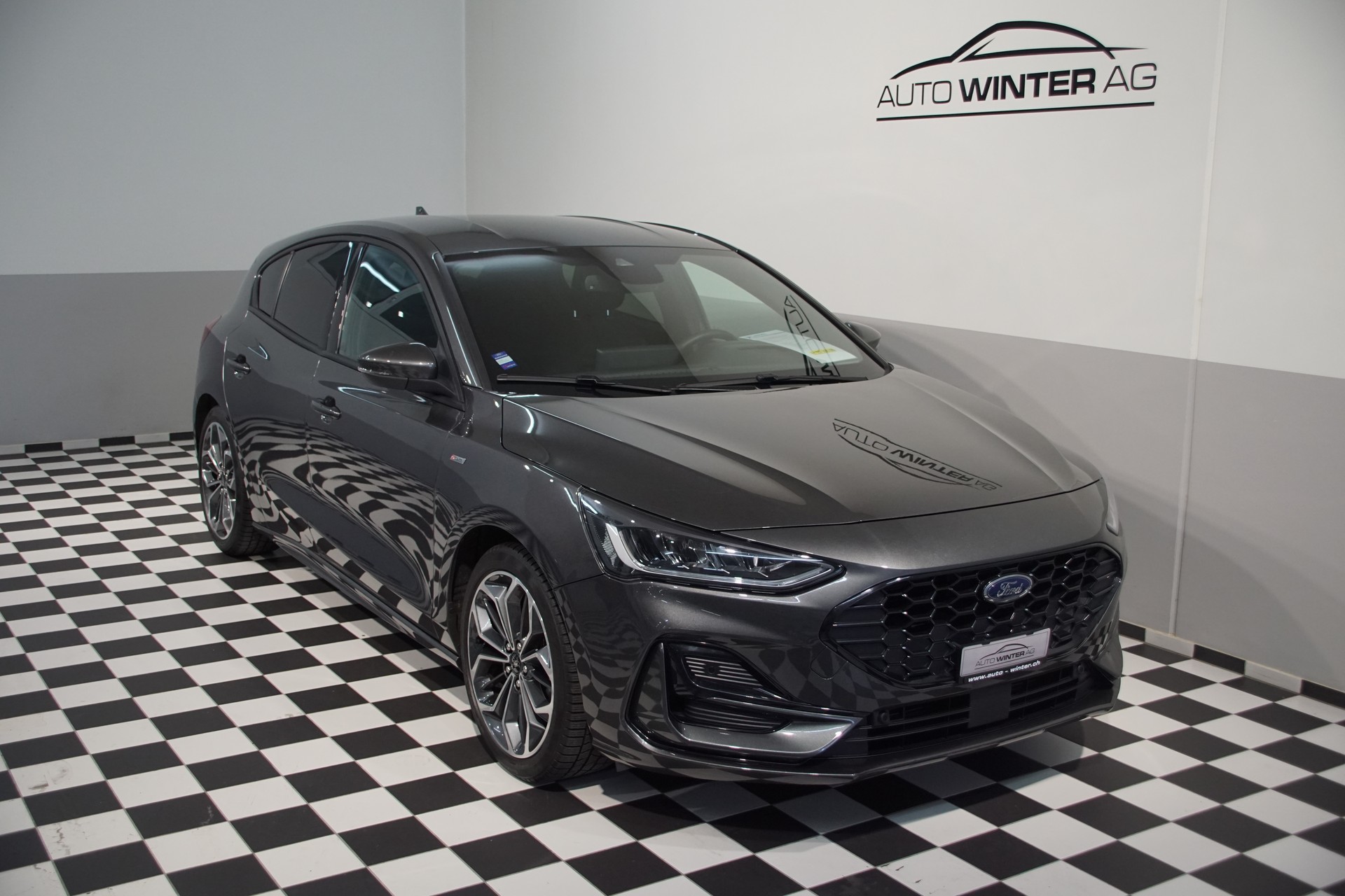 FORD Focus 1.0 MHEV ST-Line X Automat