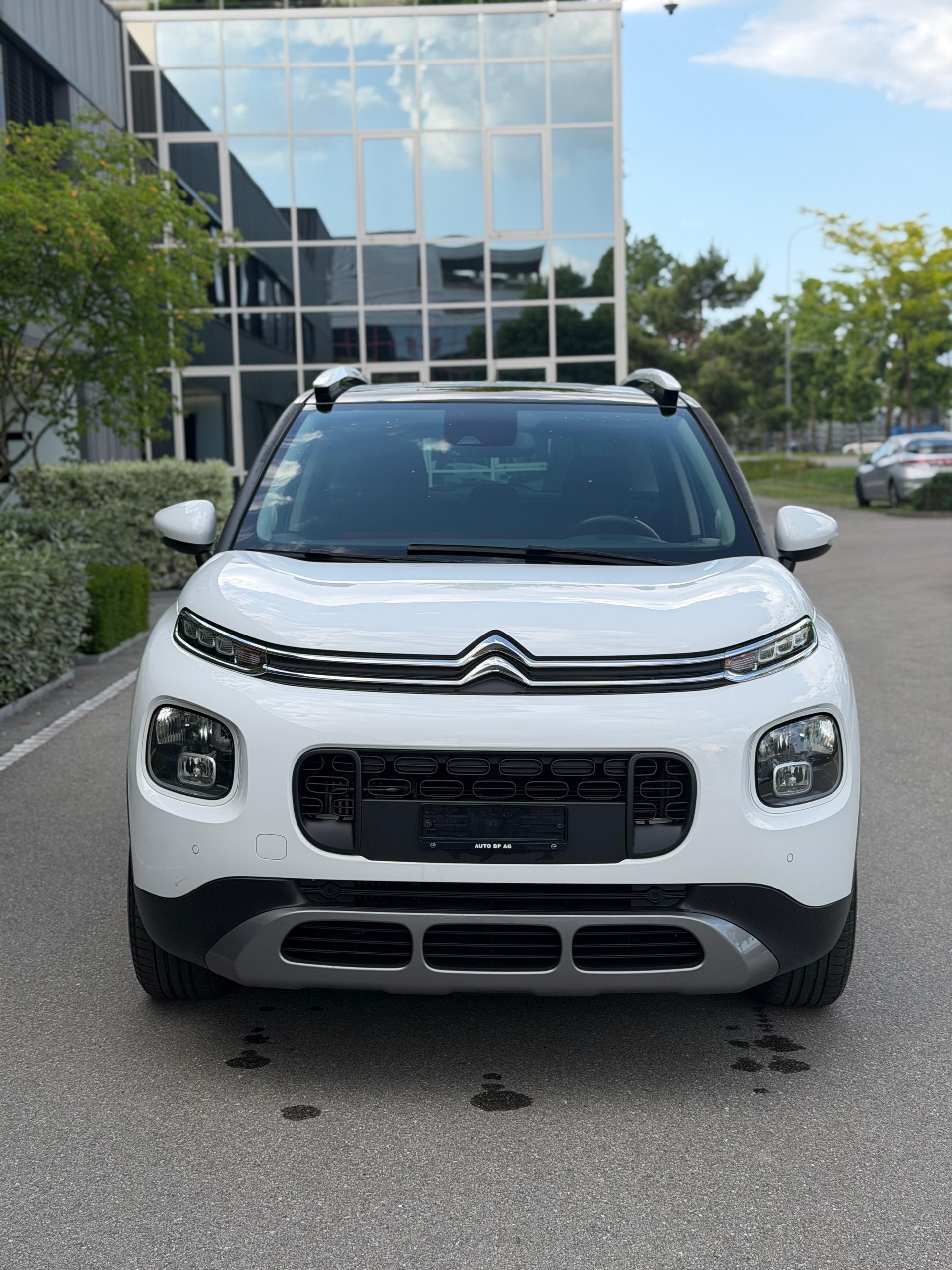 CITROEN C3 Aircross 1.6 BlueHD Shine-image-1