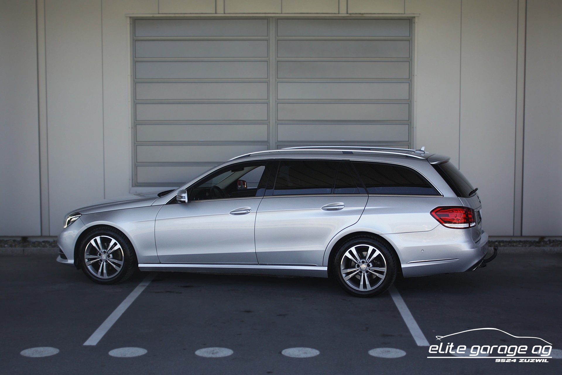MERCEDES-BENZ E 200 Avantgarde 7G-Tronic-image-2