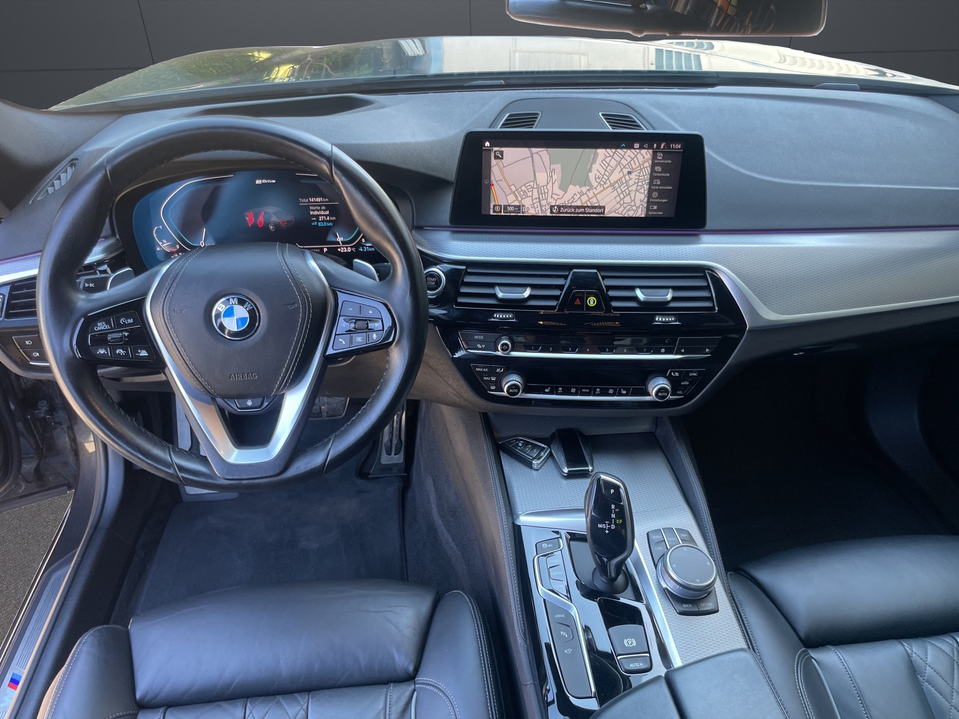 BMW 530e xDrive M Sport Steptronic-image-10