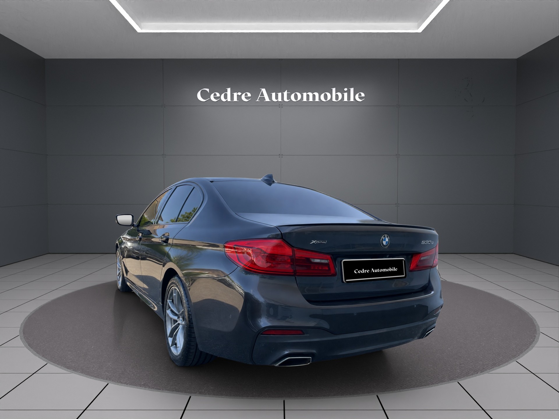 BMW 530e xDrive M Sport Steptronic-image-5