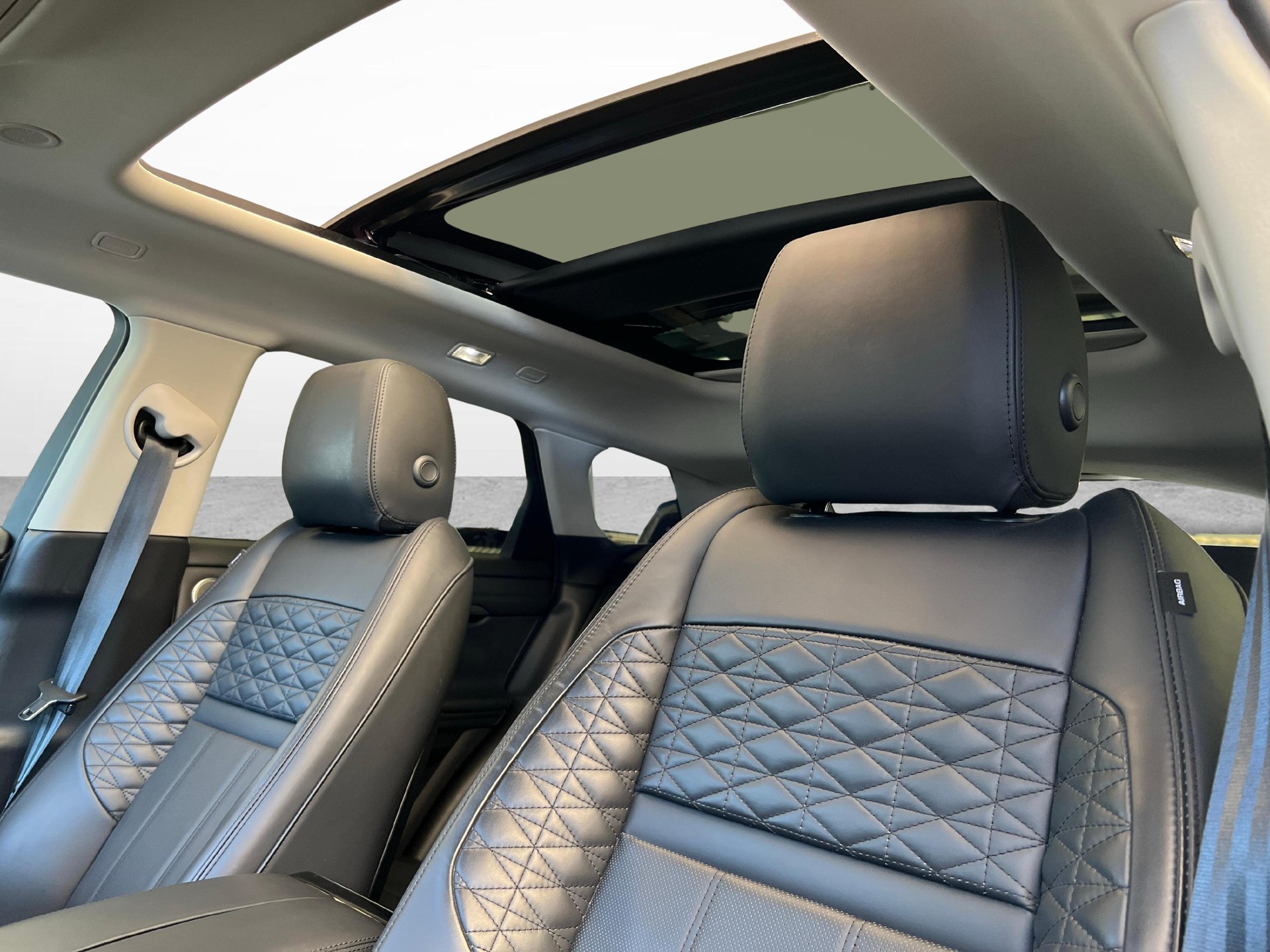 LAND ROVER Range Rover Evoque 1.5 T 300e R-Dynamic Autobiography Leasing 0.99%-image-13