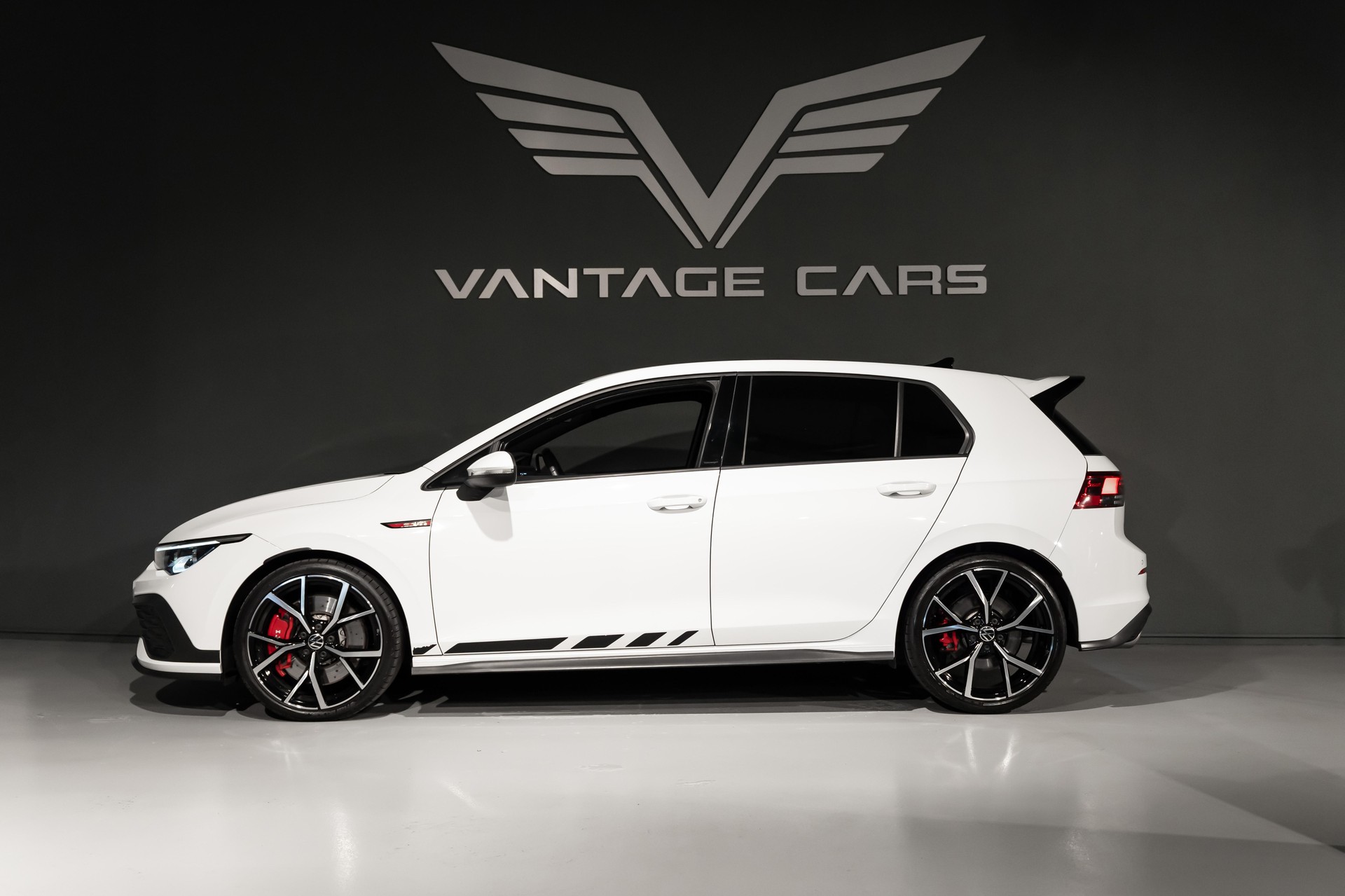 VW Golf VIII 2.0 TSI GTI Clubsport DSG-showroom-element-1