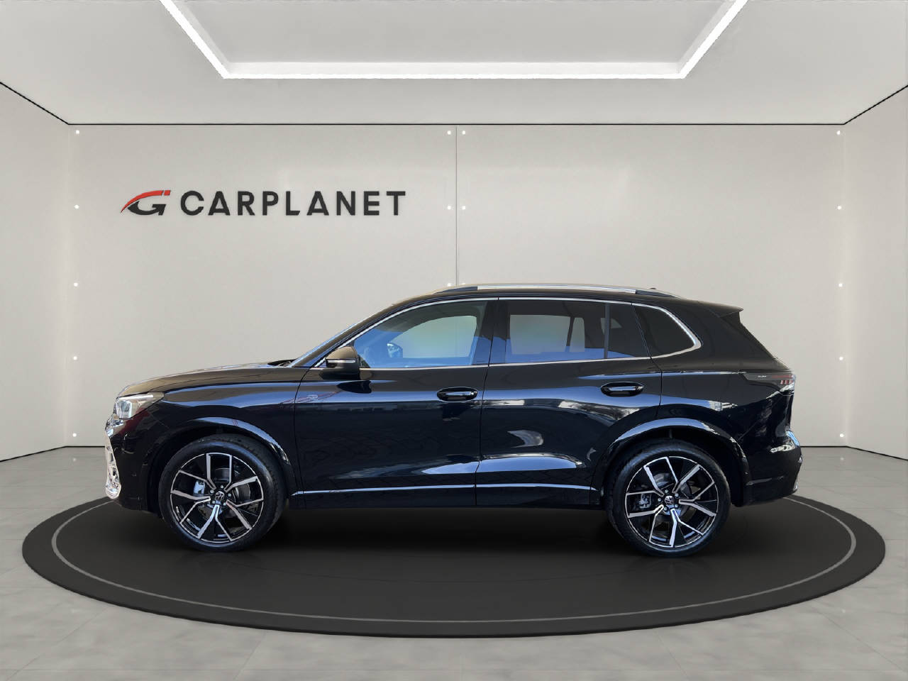 VW Tiguan 1.5 TSI R-Line DSG-showroom-element-1