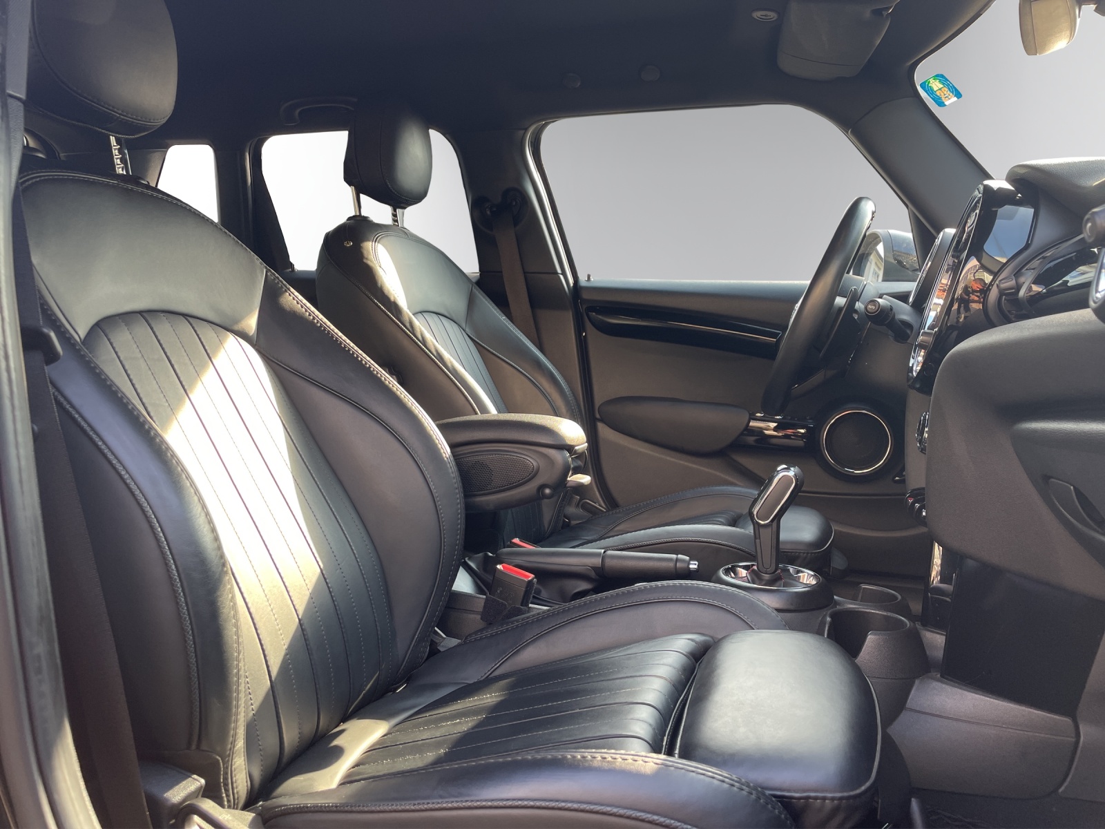 MINI Cooper SD Steptronic-image-10