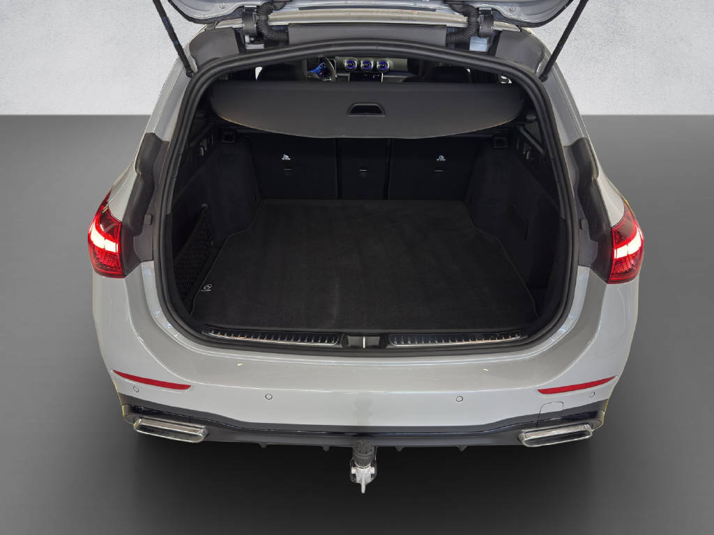 MERCEDES-BENZ C 300 AMG Line 4Matic T-Modell-image-7