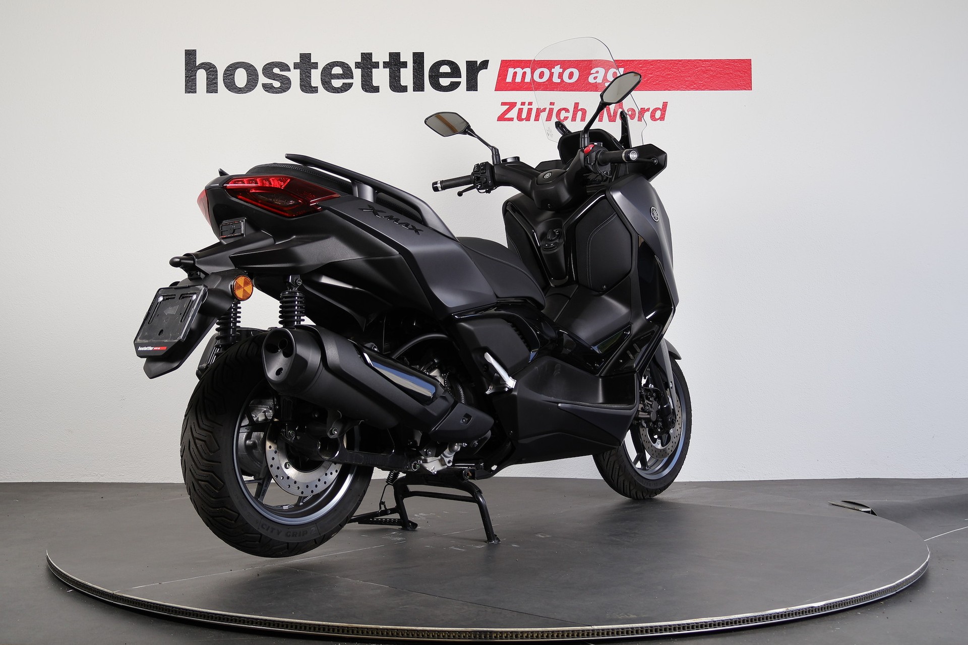YAMAHA XMAX 300 Tech MAX+-image-2