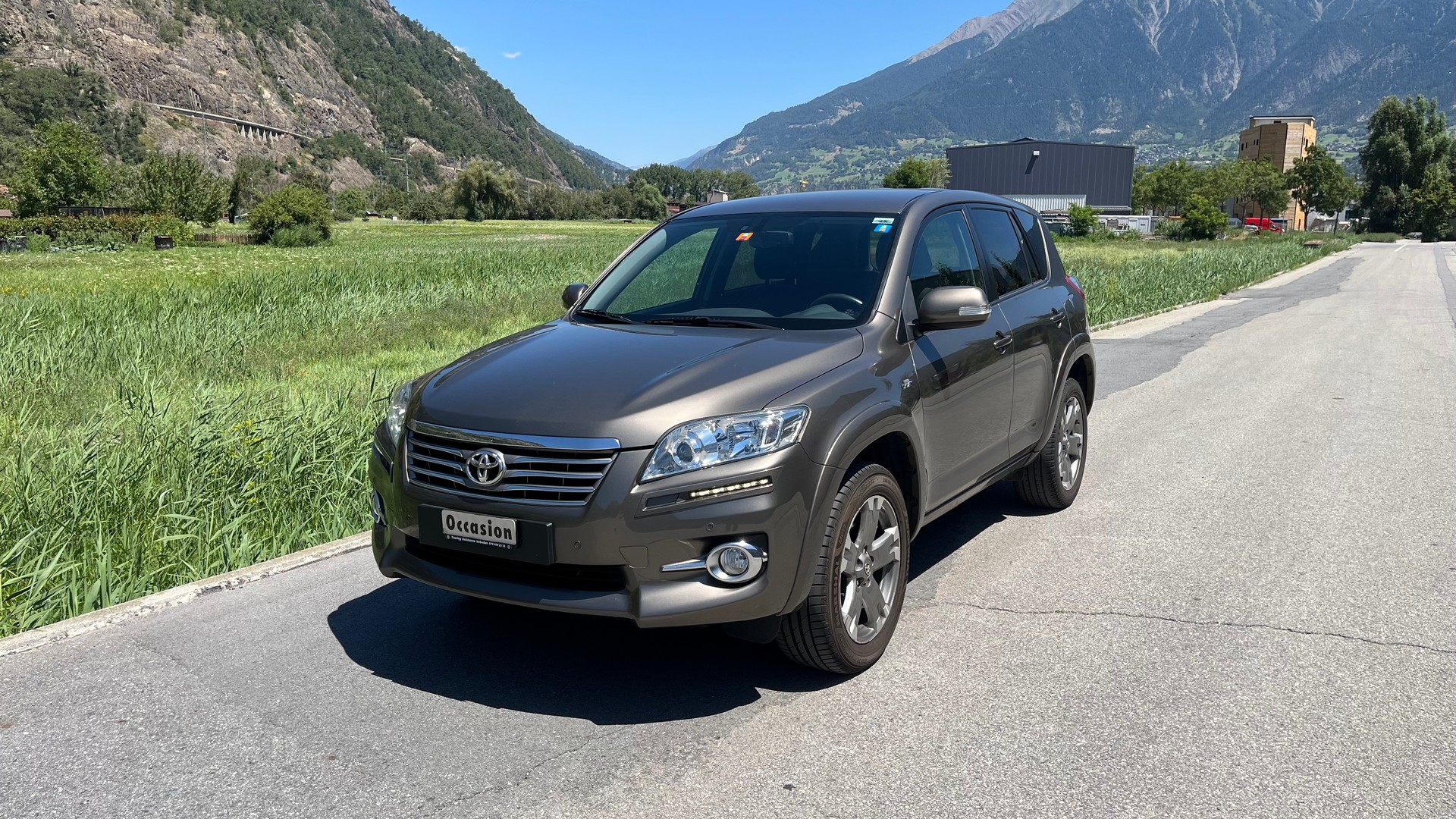 TOYOTA RAV-4 2.2D-CAT Linea Sol Premium AT