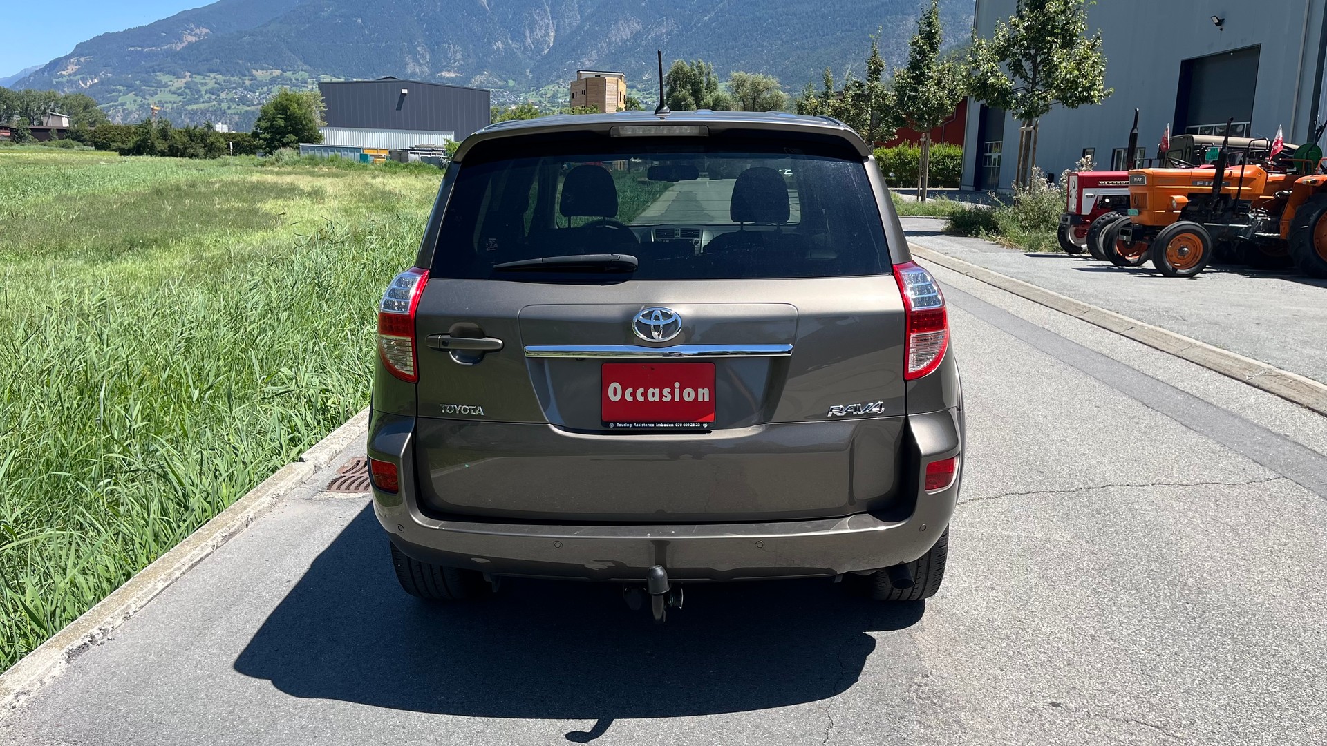TOYOTA RAV-4 2.2D-CAT Linea Sol Premium AT-image-3