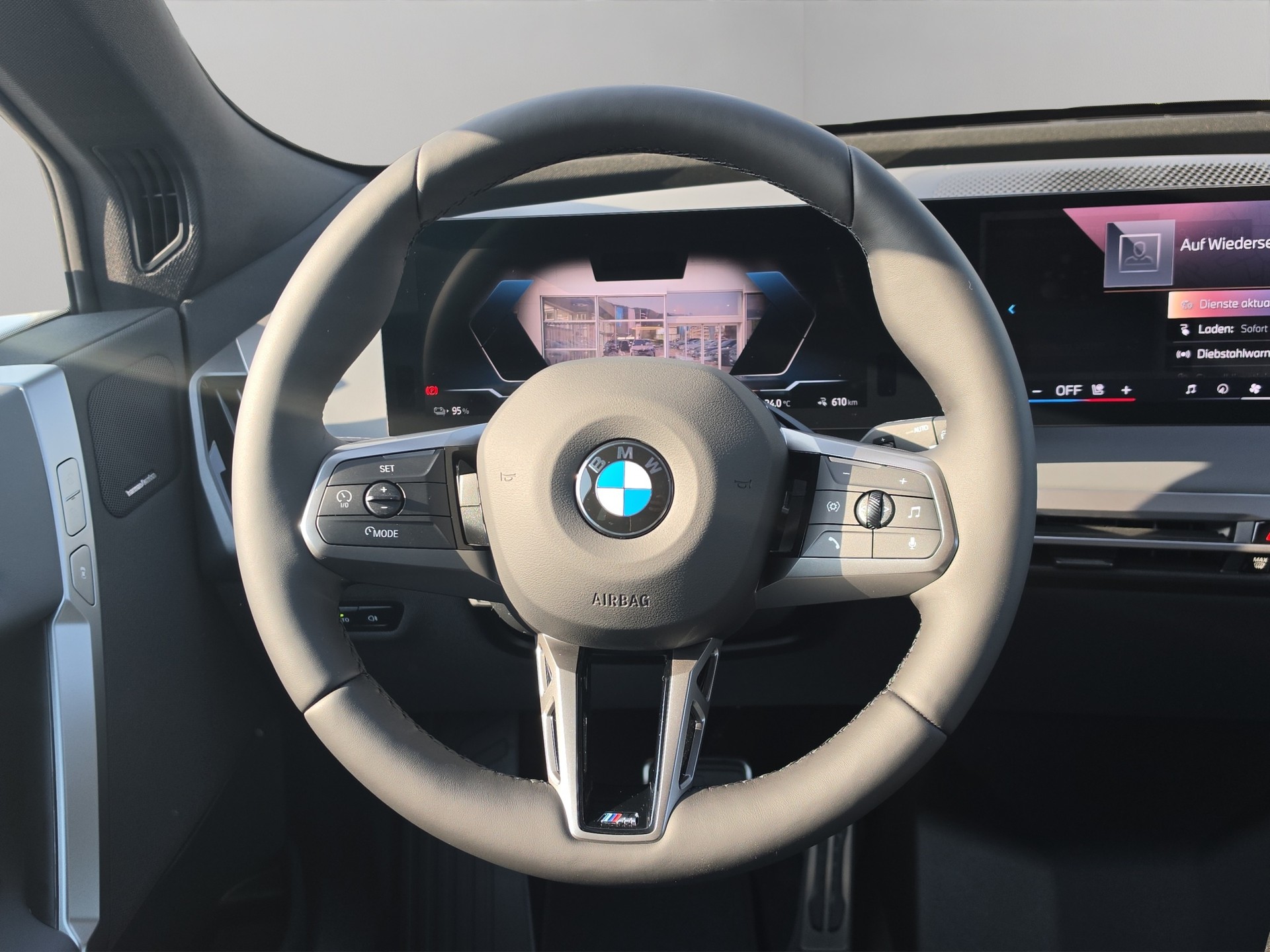 BMW iX xDrive60 M Sport Pro-image-12