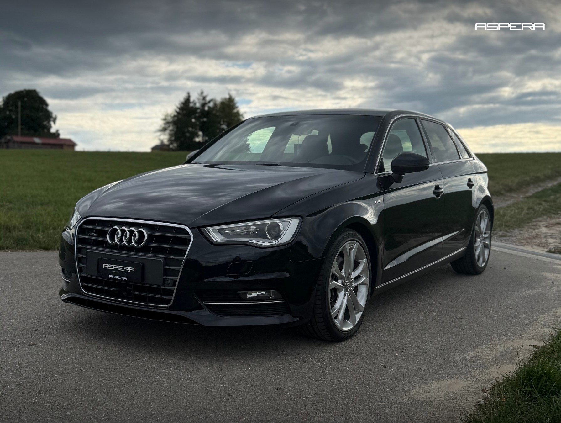 AUDI A3 Sportback 1.8 TFSI Ambition quattro S-tronic-image-2