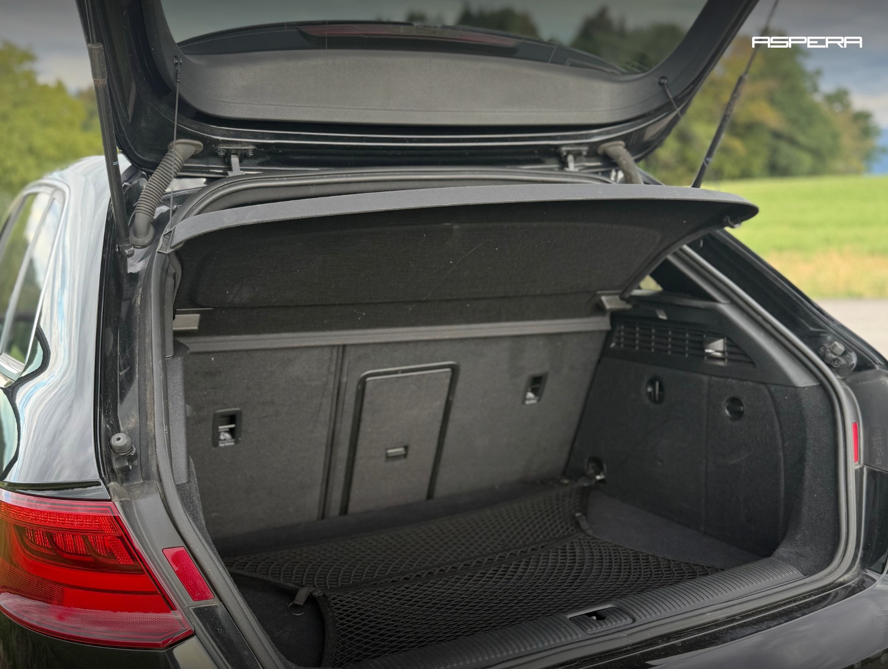 AUDI A3 Sportback 1.8 TFSI Ambition quattro S-tronic-image-9