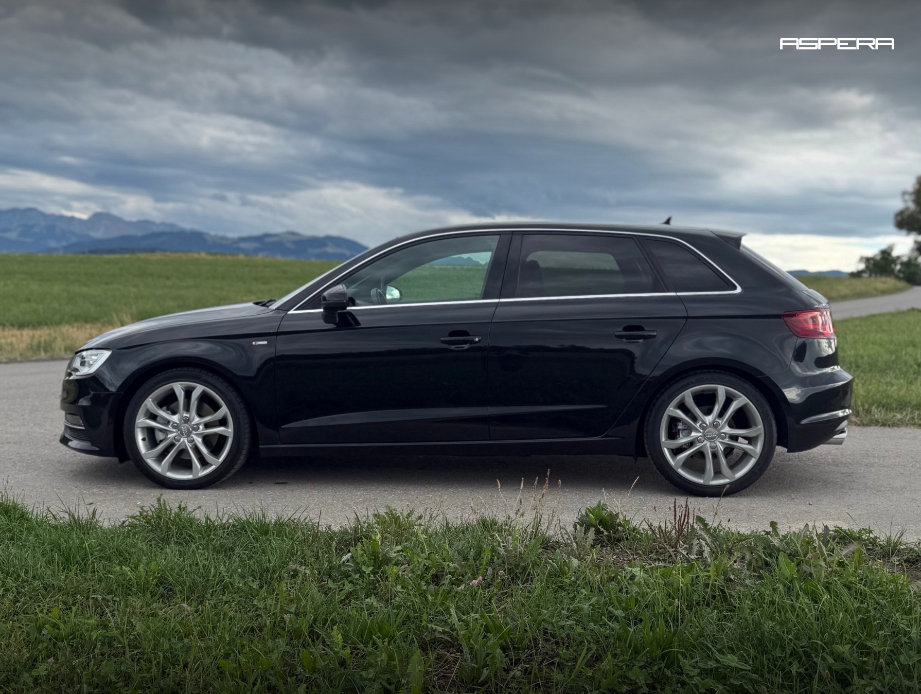 AUDI A3 Sportback 1.8 TFSI Ambition quattro S-tronic-image-6