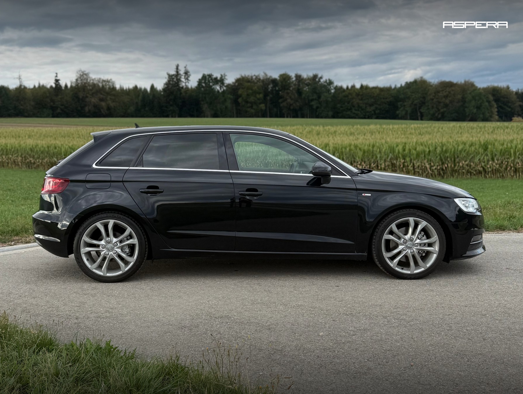 AUDI A3 Sportback 1.8 TFSI Ambition quattro S-tronic-image-3