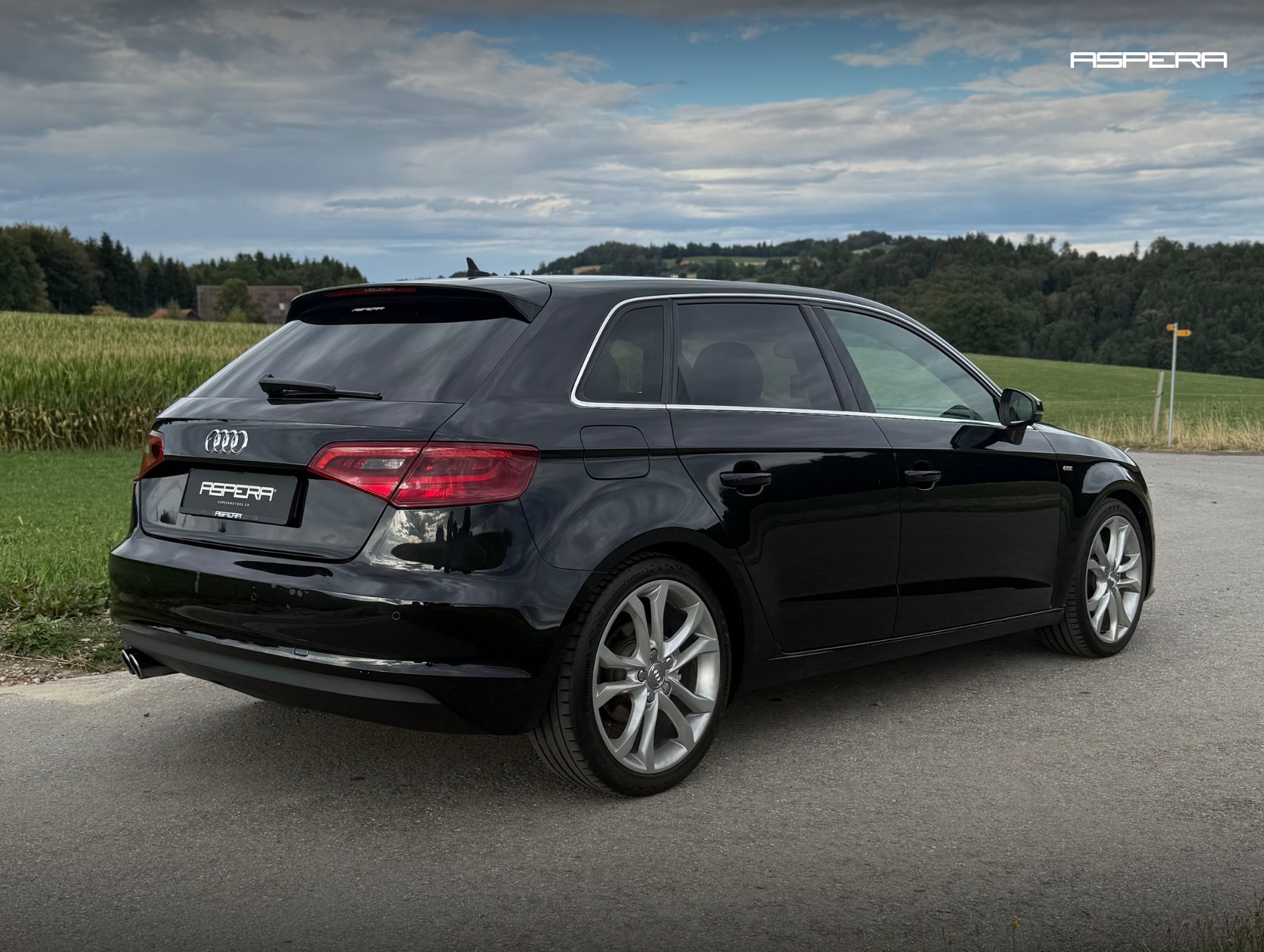 AUDI A3 Sportback 1.8 TFSI Ambition quattro S-tronic-image-4