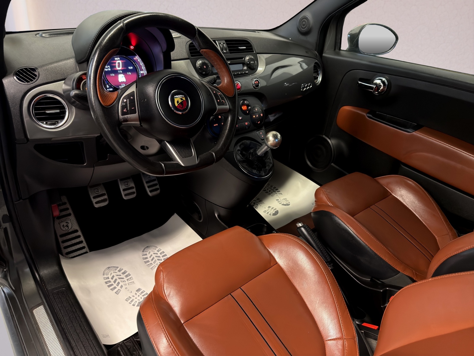 FIAT 595 1.4 16V Turbo Abarth Turismo-image-7