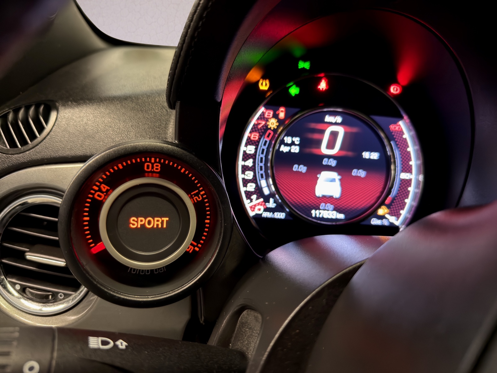 FIAT 595 1.4 16V Turbo Abarth Turismo-image-13