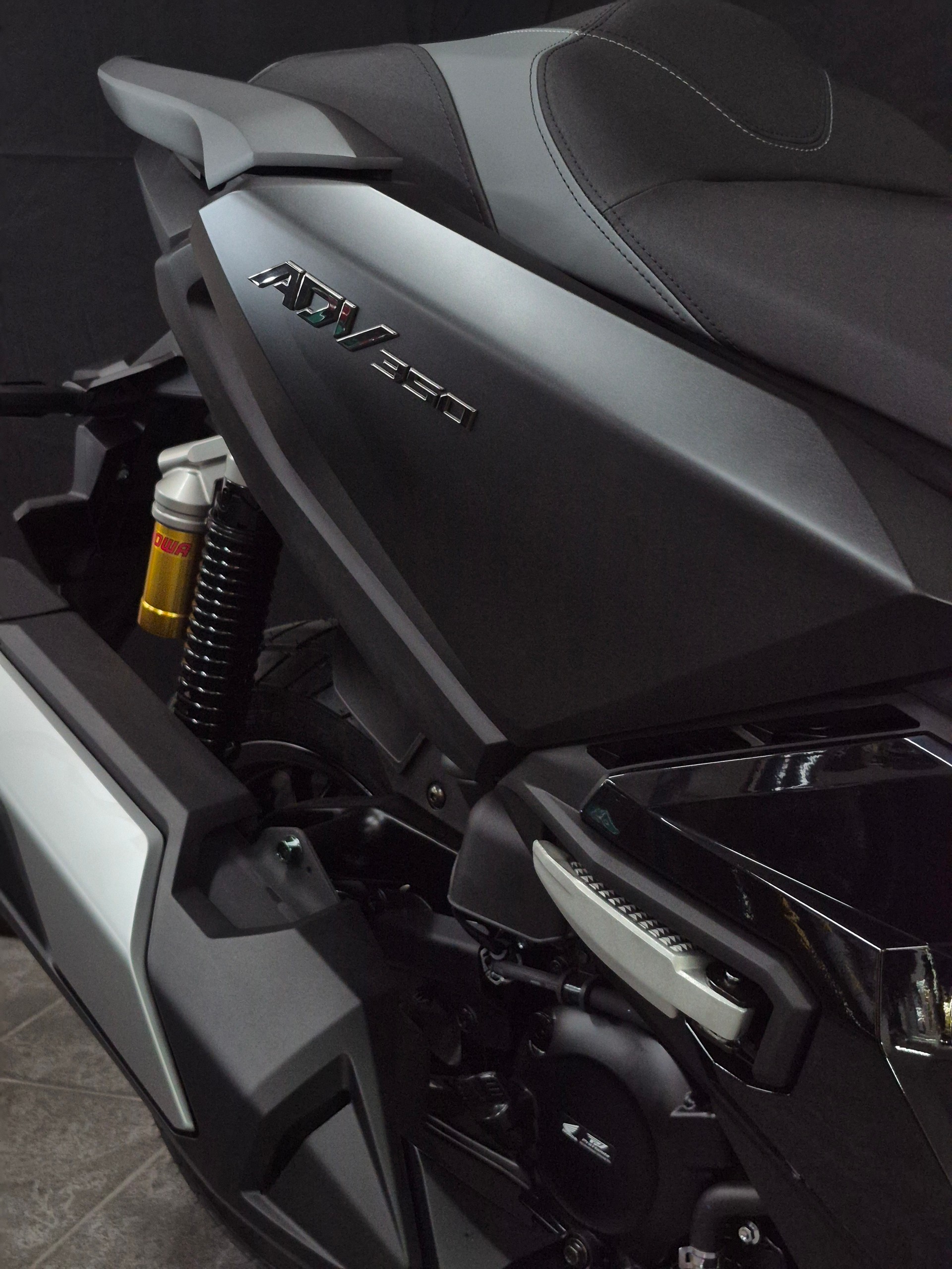 HONDA ADV 350-image-6