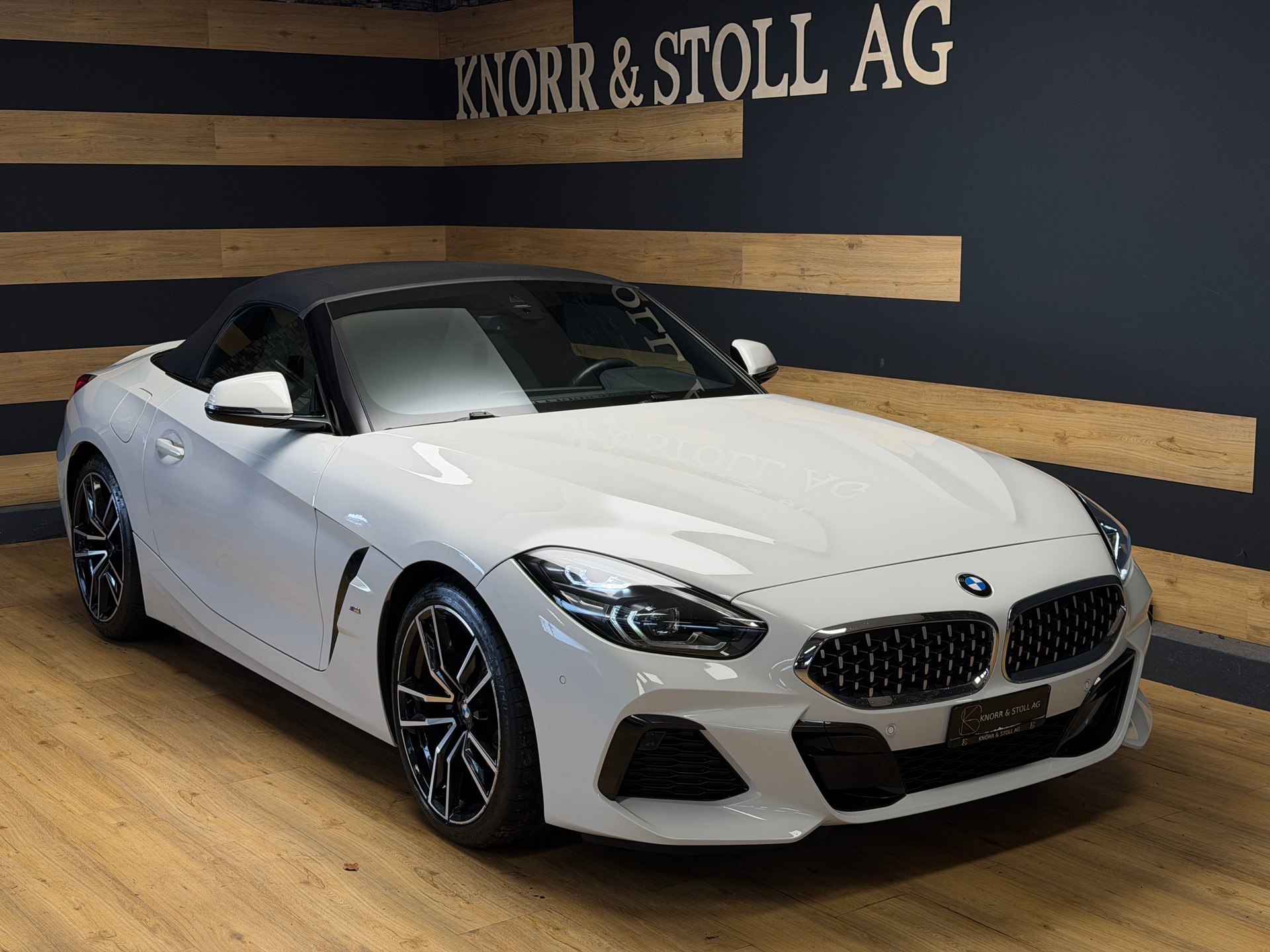 BMW Z4 sDrive 20i M Sport Steptronic-showroom-element-3