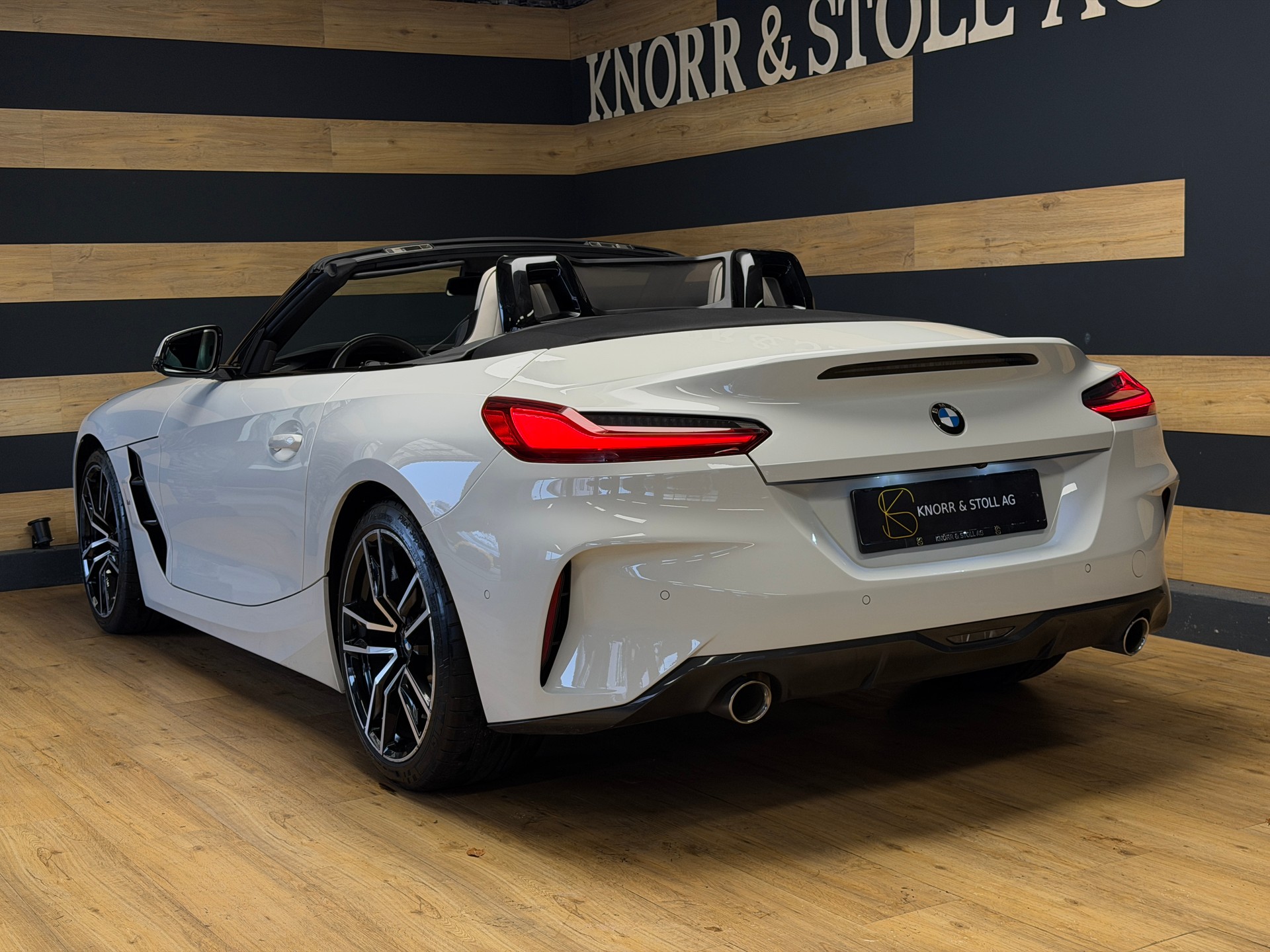 BMW Z4 sDrive 20i M Sport Steptronic-image-8