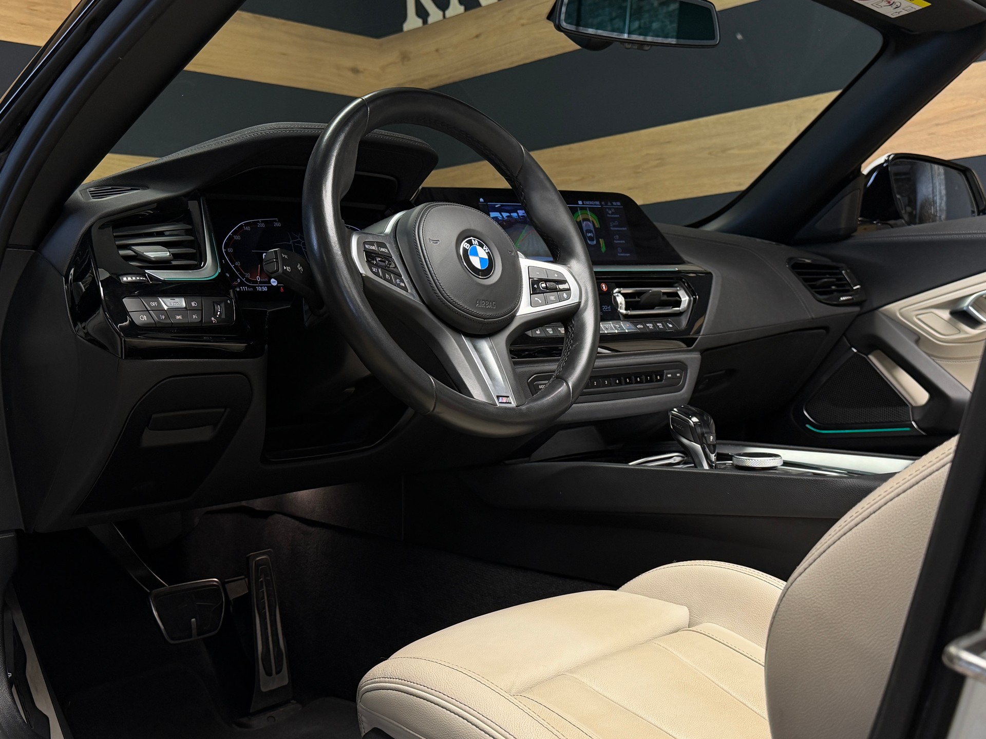 BMW Z4 sDrive 20i M Sport Steptronic-image-12