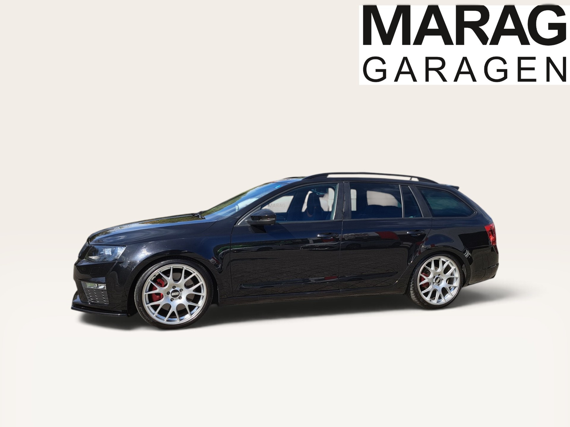 SKODA Octavia Combi 2.0 TSI RS-image-9
