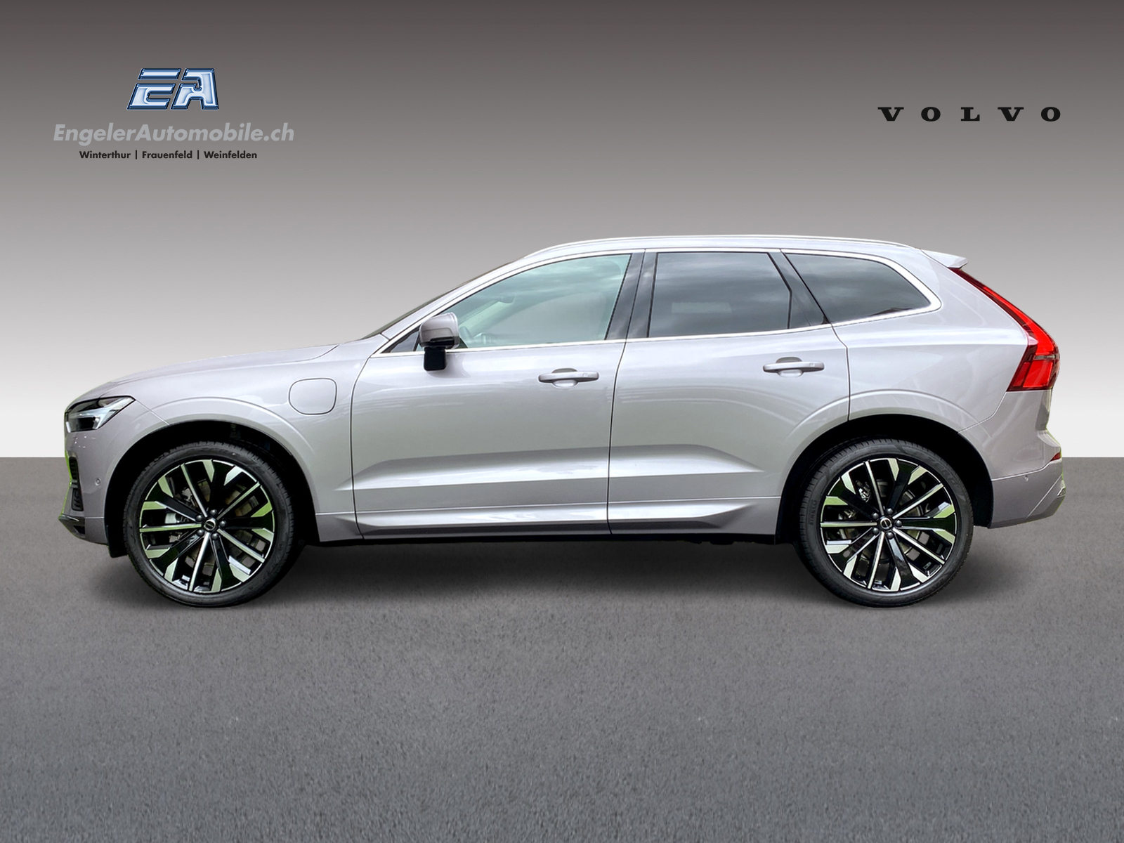 VOLVO XC60 2.0 T6 TE Ultra Bright eAWD-showroom-element-1