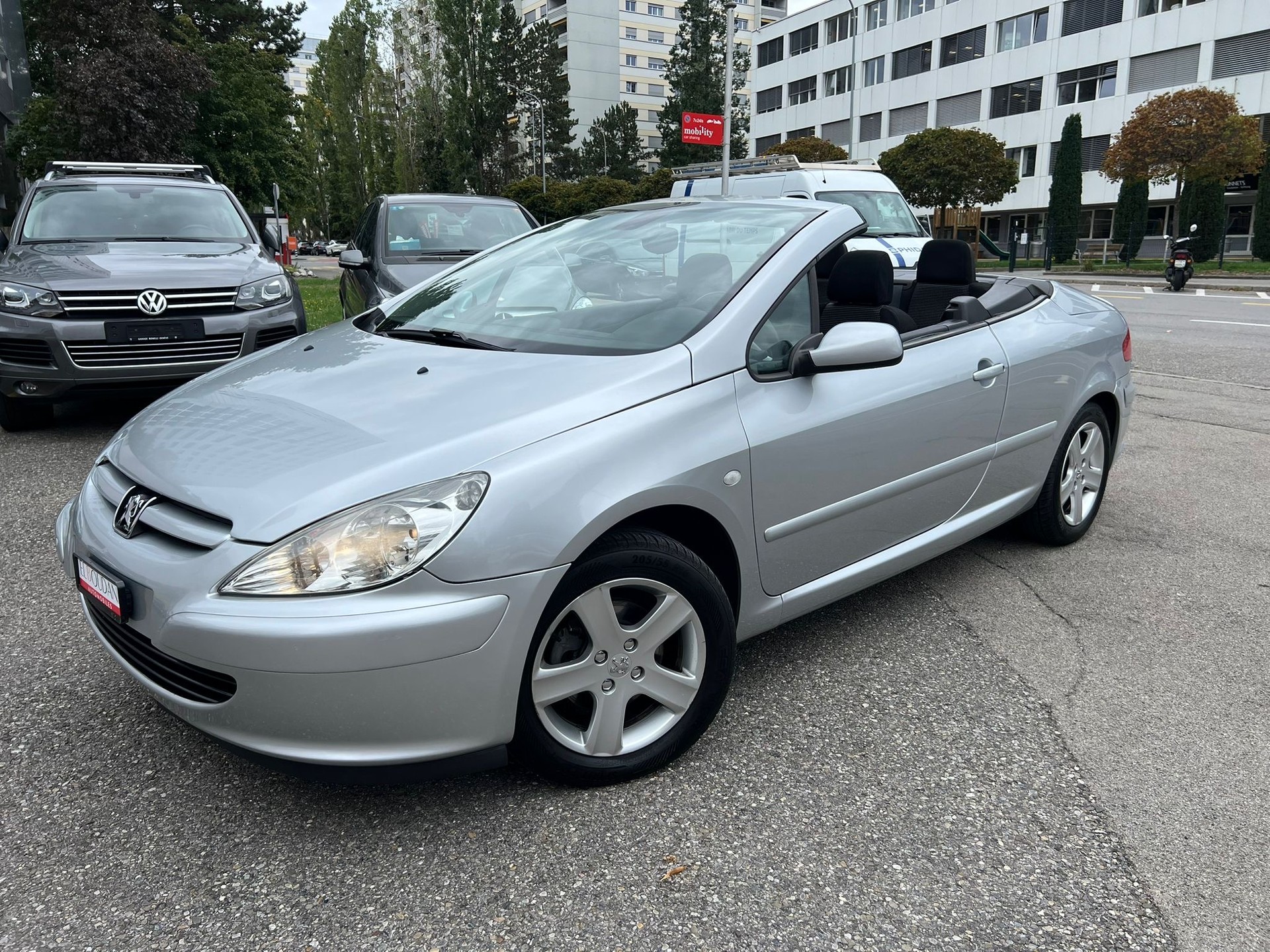 PEUGEOT 2.0i CABRIO