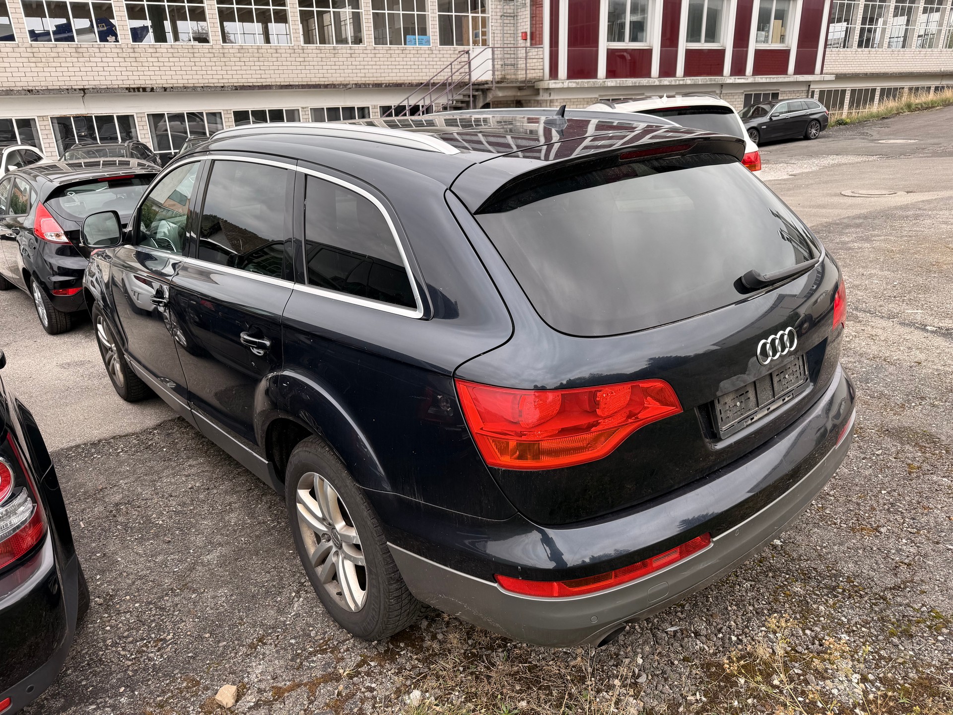 AUDI Q7 3.0 TDI quattro tiptronic / 7 Sitze / Diesel-showroom-element-3