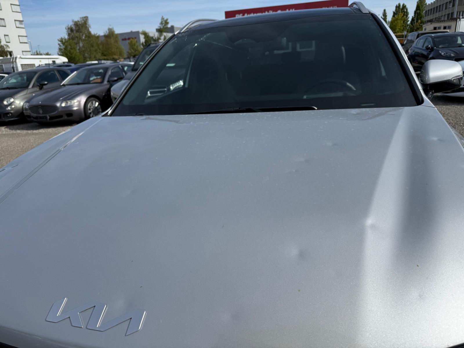 KIA Sorento 1.6 T-GDi Plug-in Hybrid Style-showroom-element-2