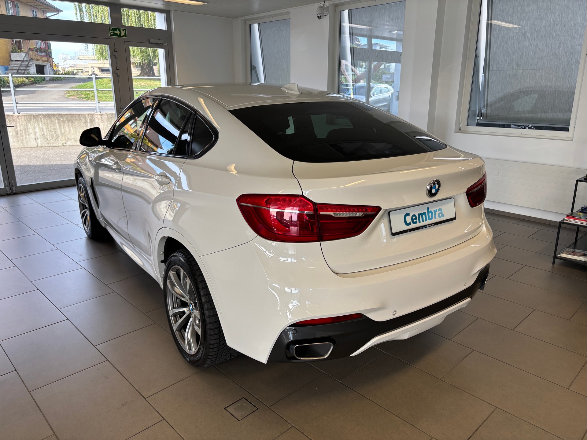 BMW X6 xDrive 30d M Sport Steptronic-showroom-element-3