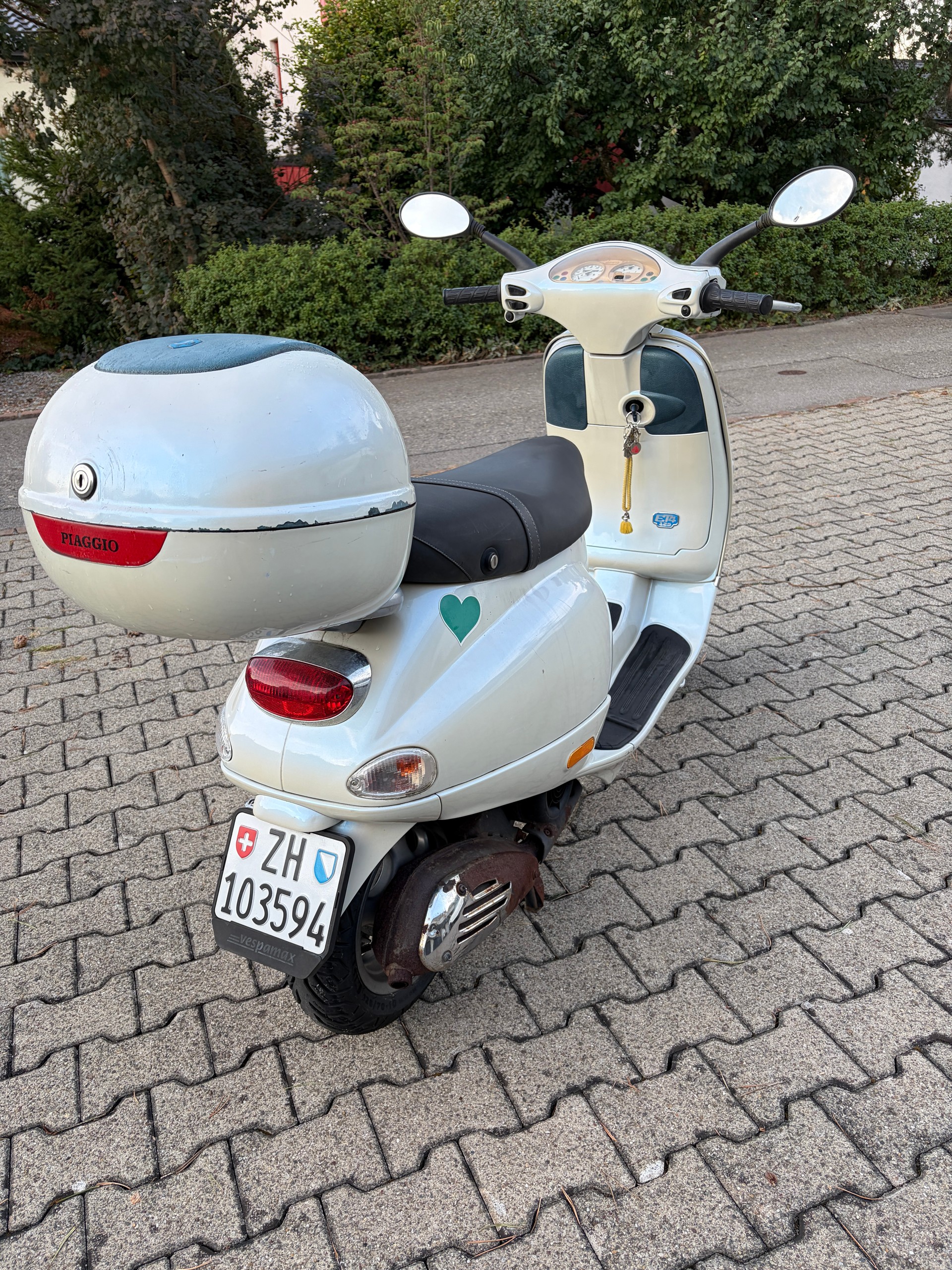 PIAGGIO ET4-image-2