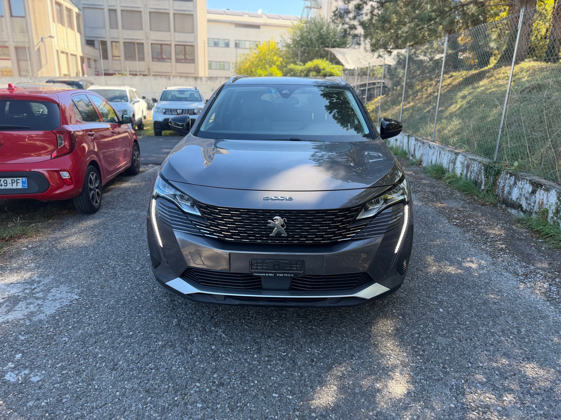 PEUGEOT 5008 1.2 Pure Tech Allure Pack EAT8