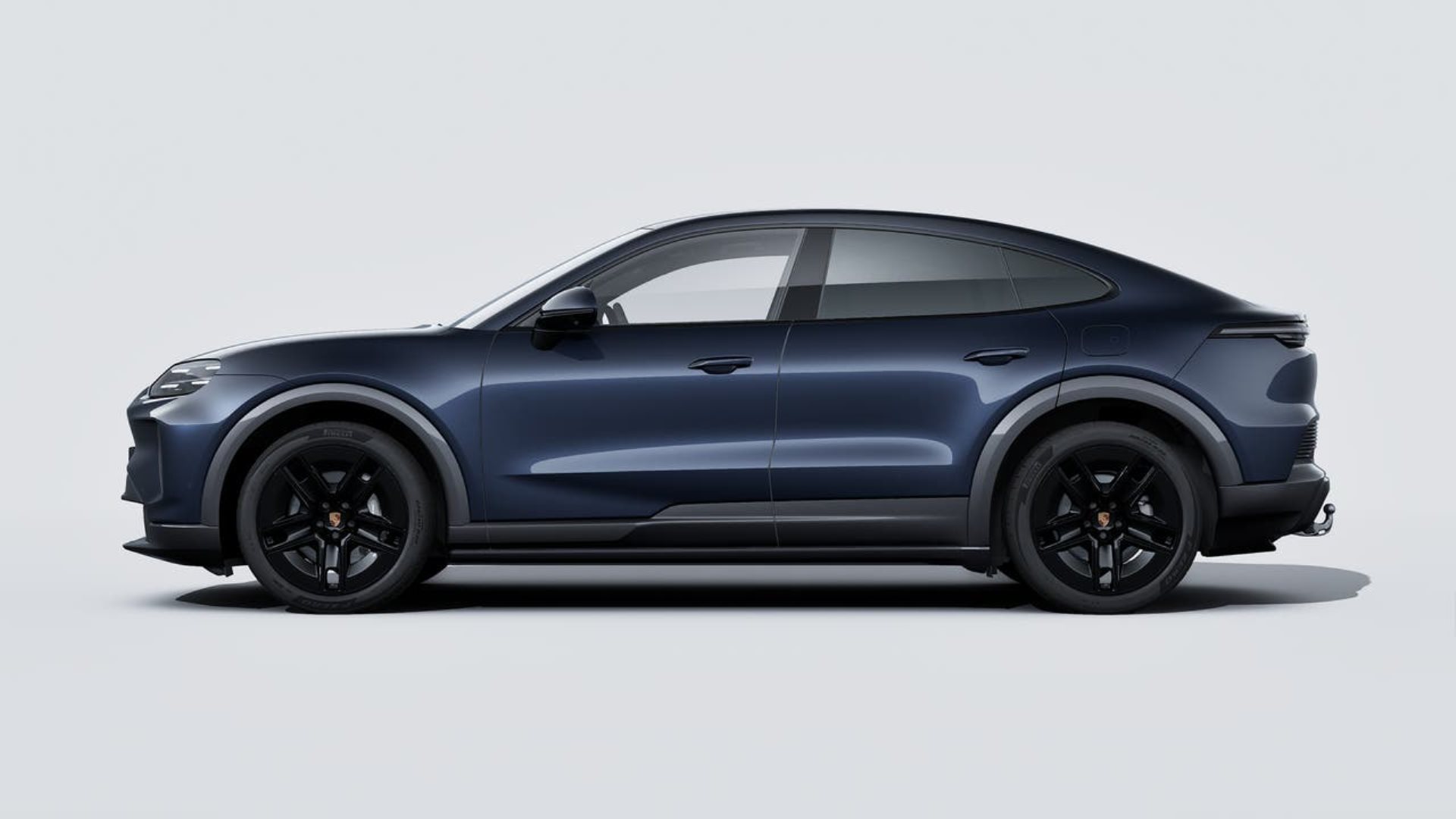 PORSCHE Cayenne Coupé Electric-showroom-element-1