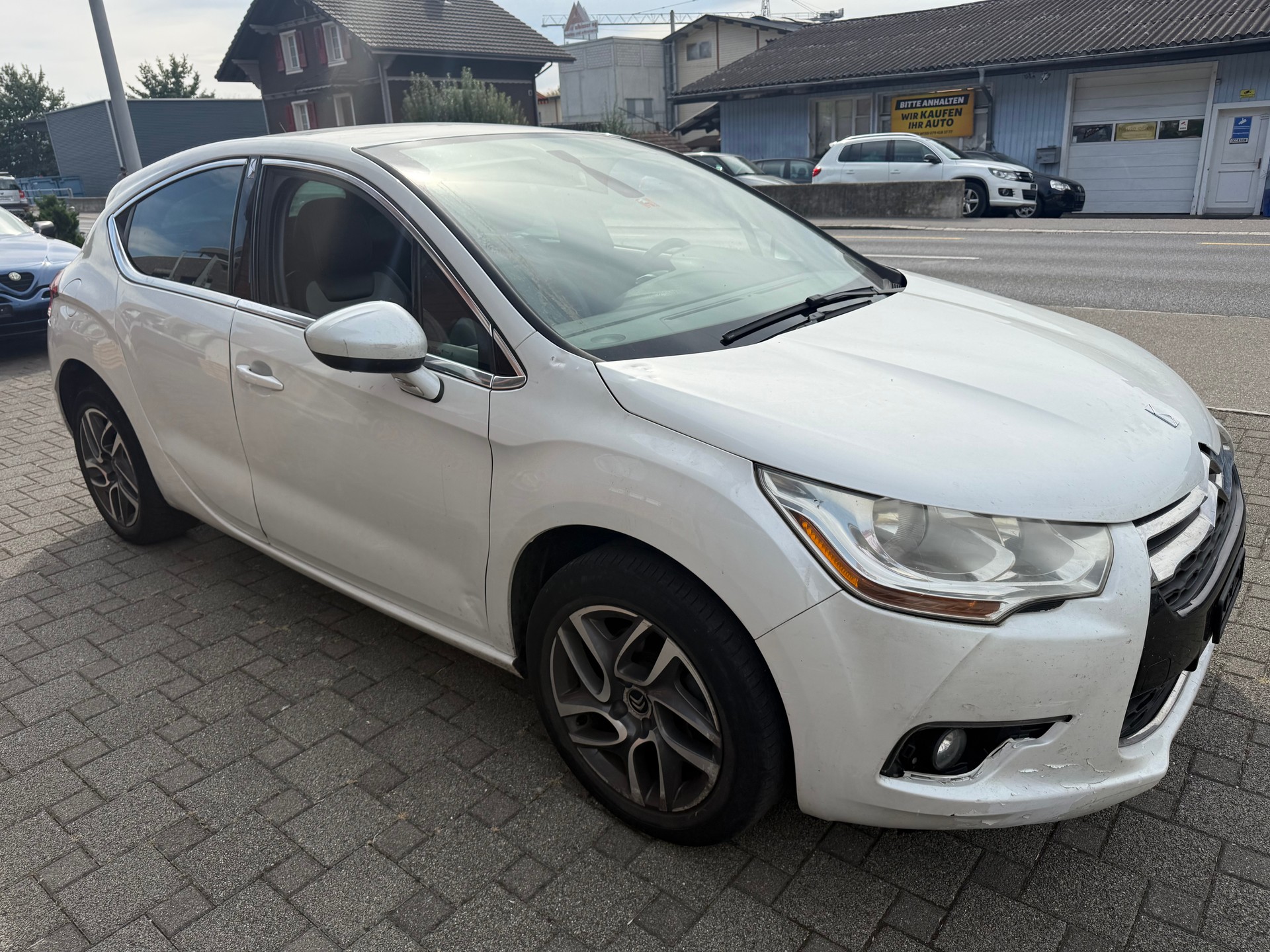 DS AUTOMOBILES DS4 1.6 THP SO Chic Automatic-showroom-element-2