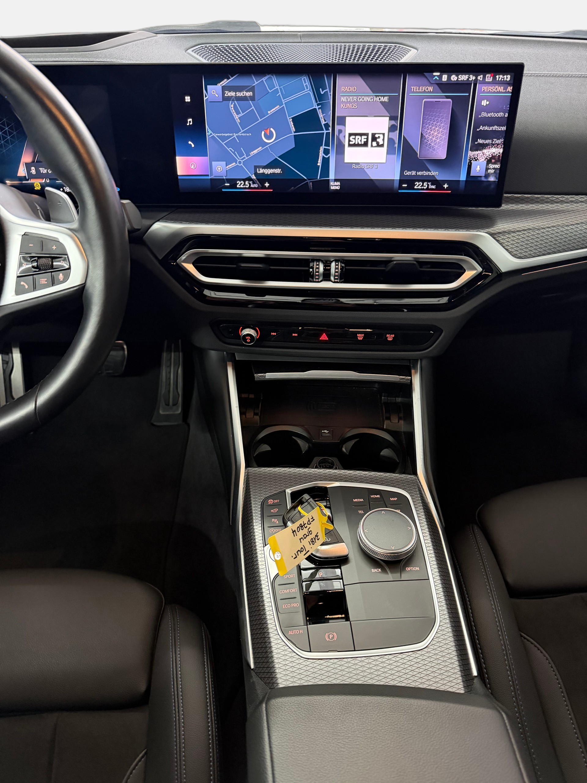BMW 318i Touring Steptronic M Sport-image-9