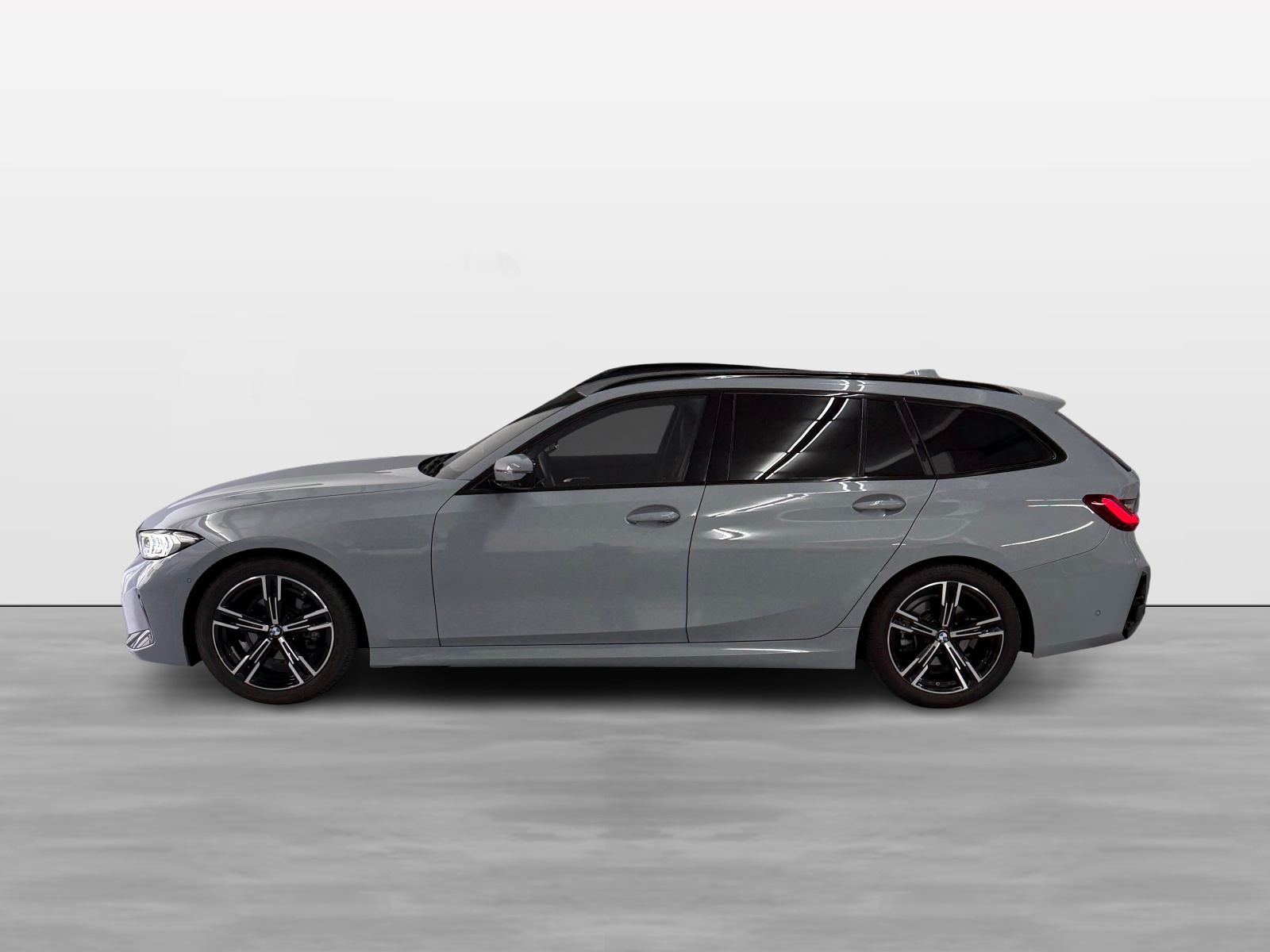 BMW 318i Touring Steptronic M Sport-showroom-element-2