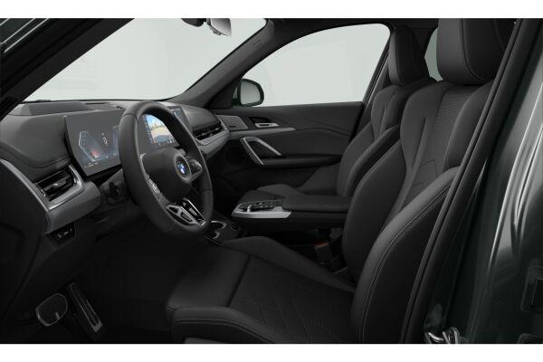 BMW X1 23i M Sport xDrive U11 (CH) AHK 📍-showroom-element-2