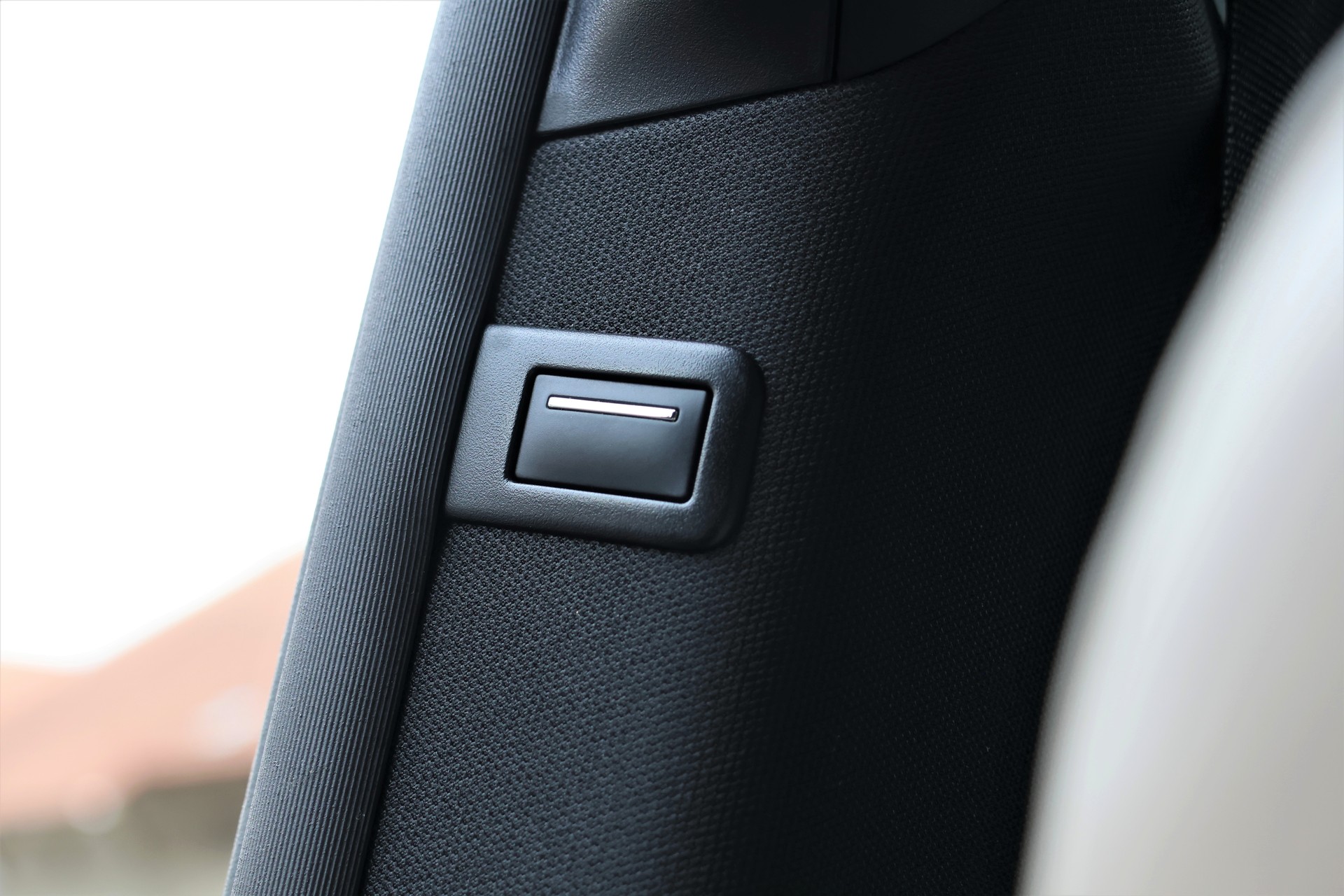 MERCEDES-BENZ V 300 d extralang Avantgarde 4Matic 9G-Tronic (CH)-image-14