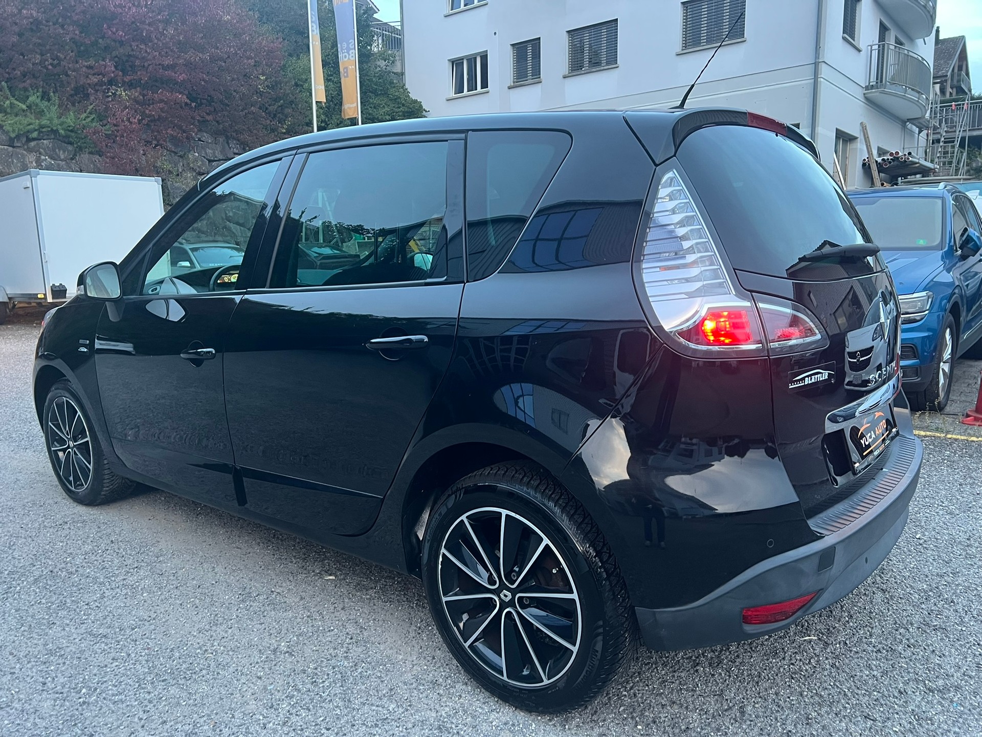 RENAULT Scénic 1.5 dCi Bose Edition EDC-showroom-element-3