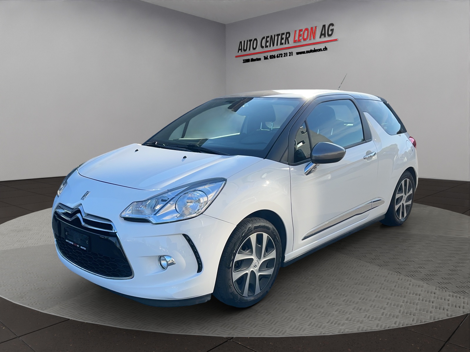 DS AUTOMOBILES DS3 1.2 VTi SO Chic-showroom-element-1