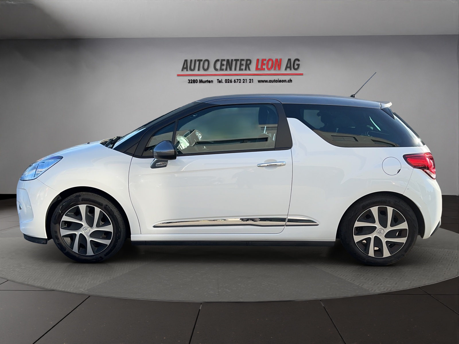 DS AUTOMOBILES DS3 1.2 VTi SO Chic-showroom-element-2
